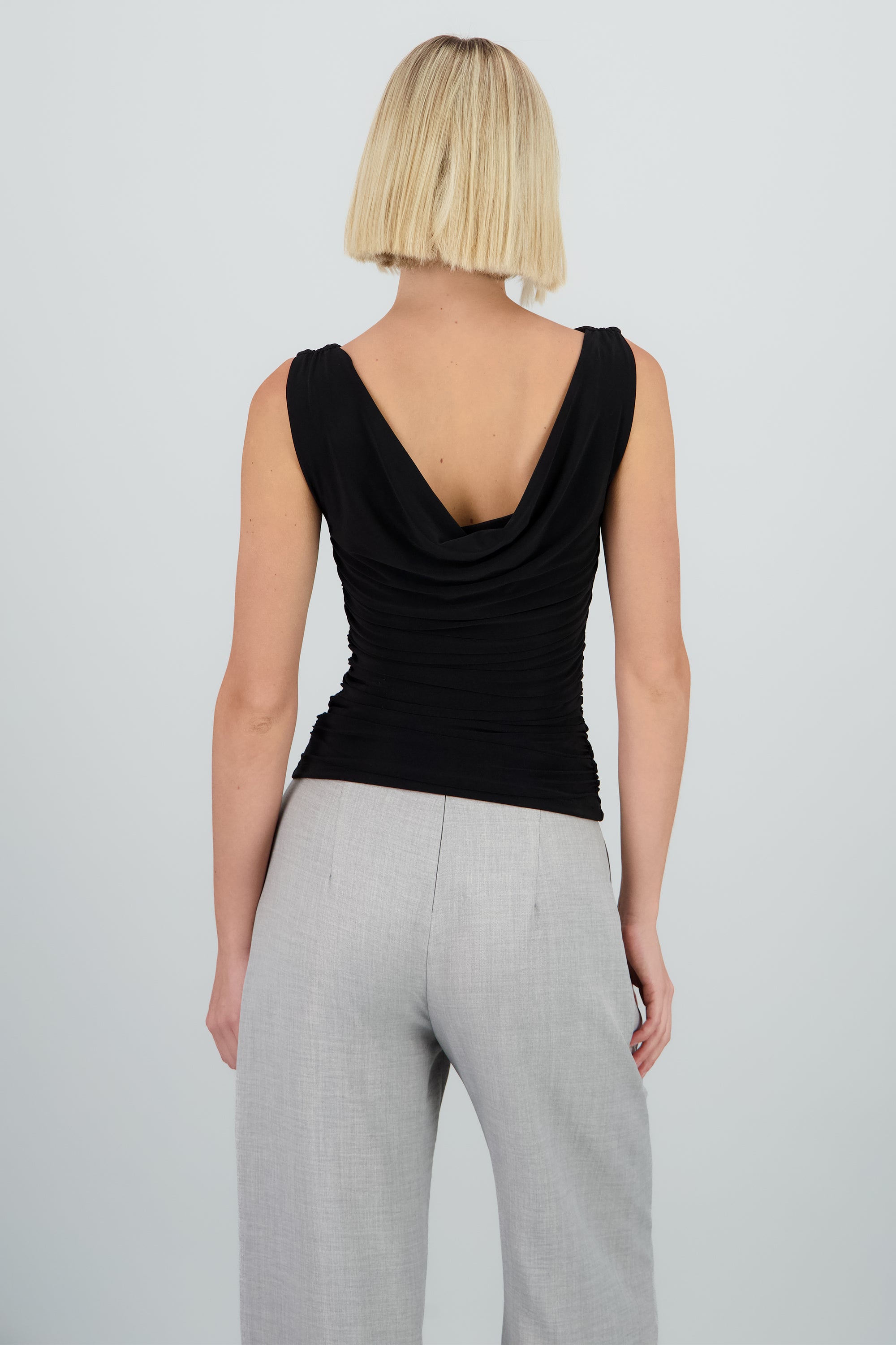 Top tirantes escote cascada espalda NEGRO