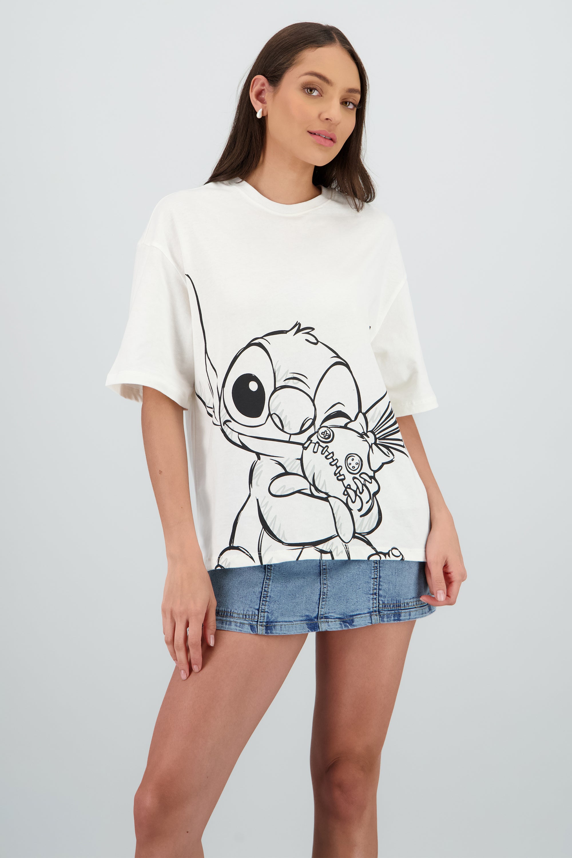 Playera over stitch dibujo HUESO