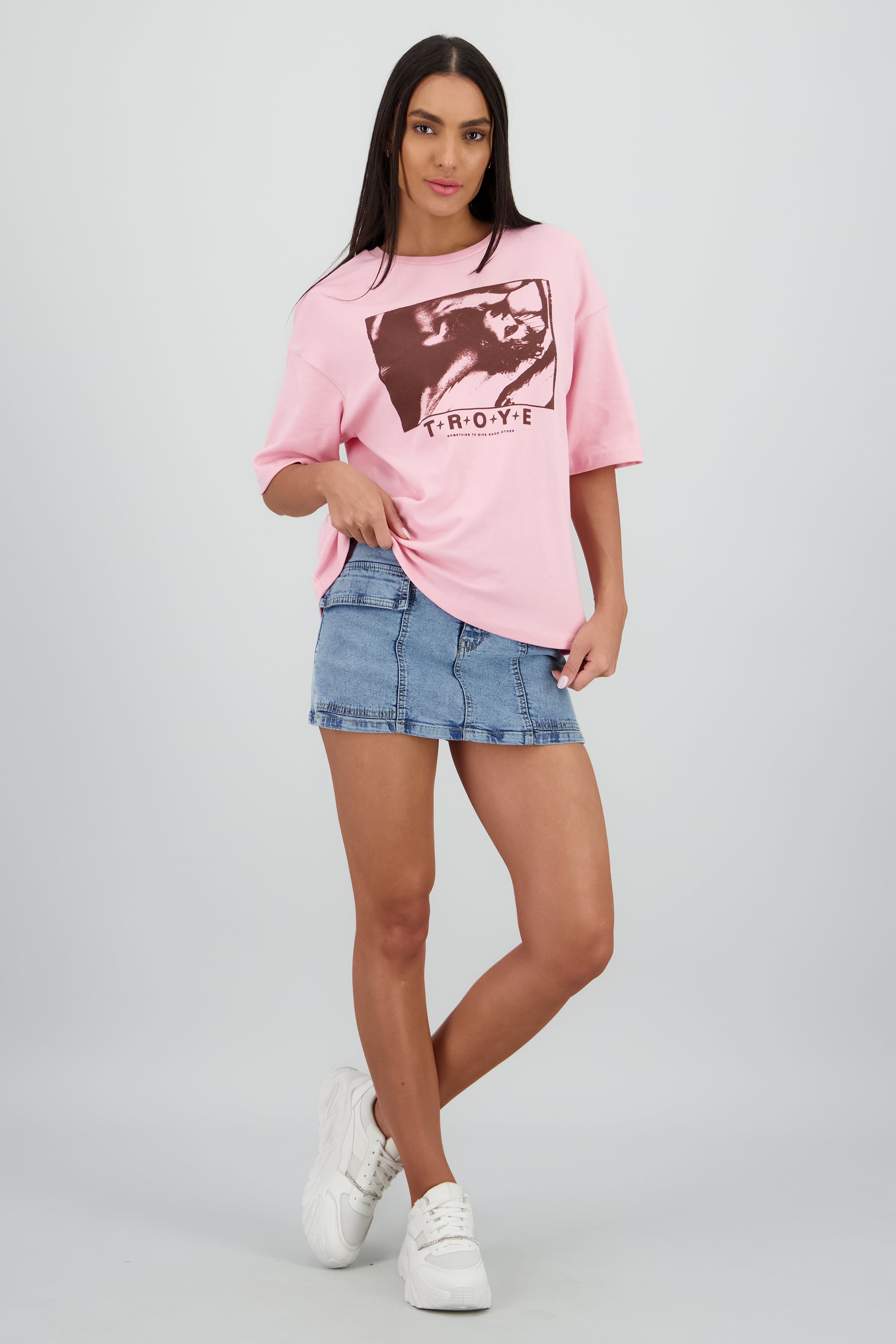 Playera over Troye sivan ROSA PASTEL