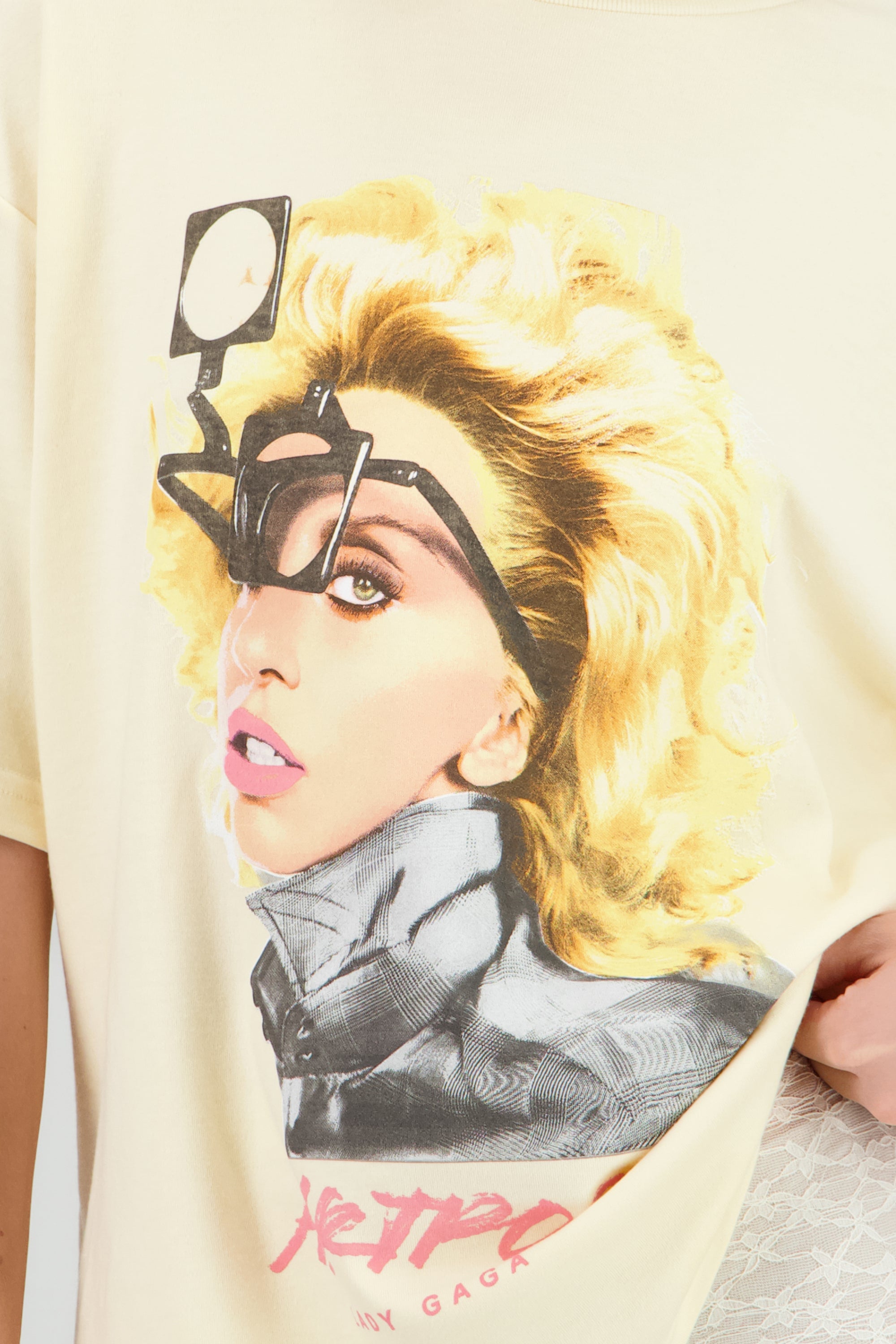 Playera lady gaga artpop AMARILLO PASTEL