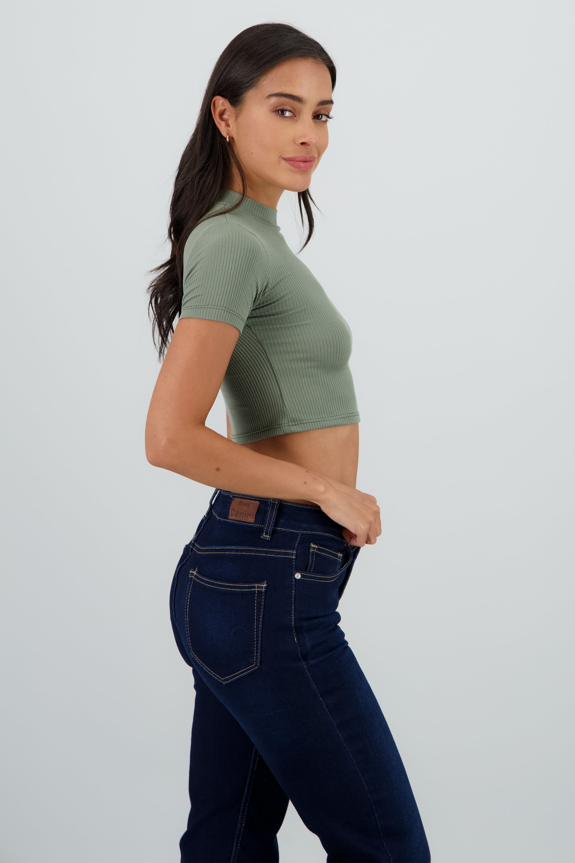 Top manga corta cuello perkins OLIVO