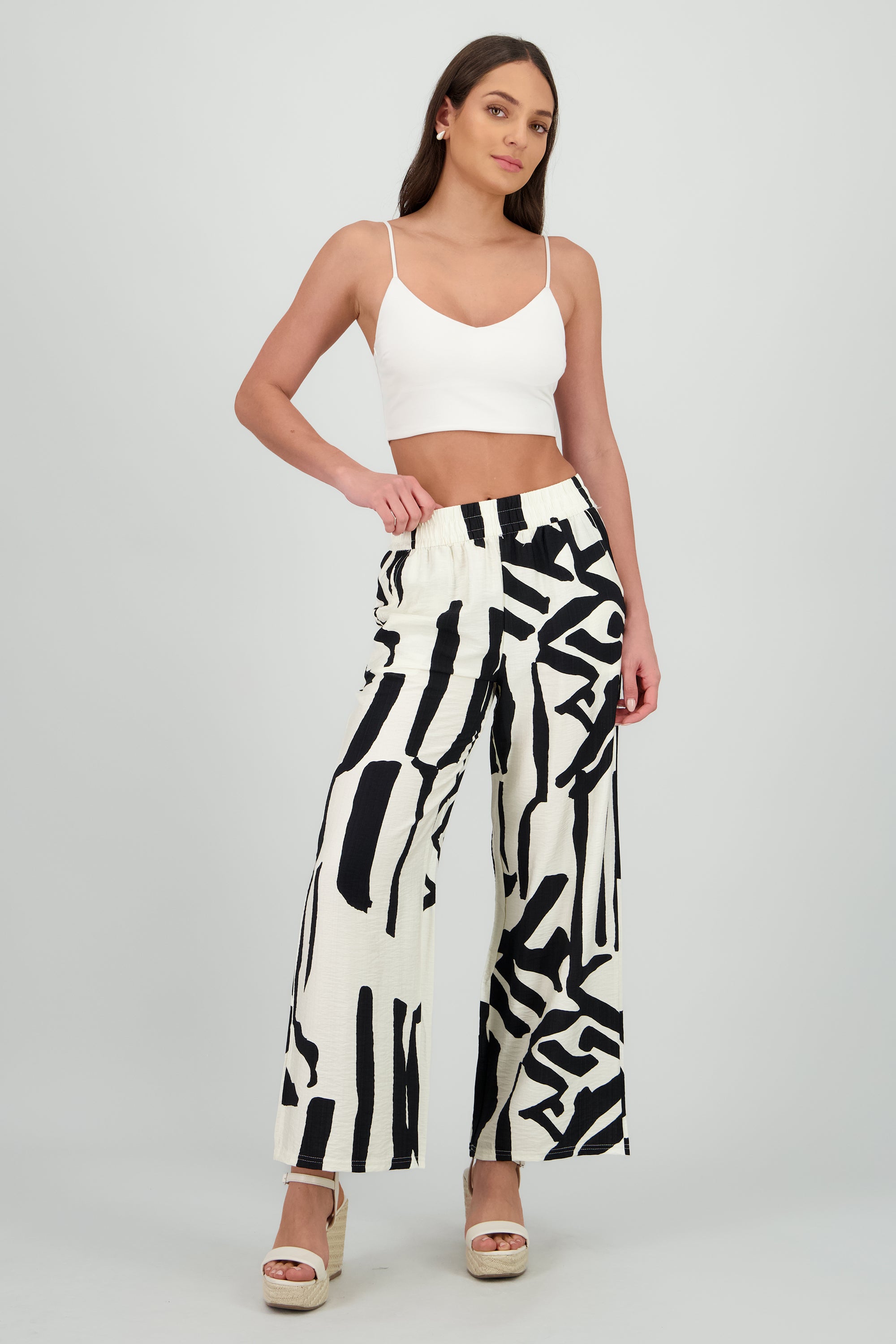 Pantalon amplio estampado geometrico NEGRO COMBO