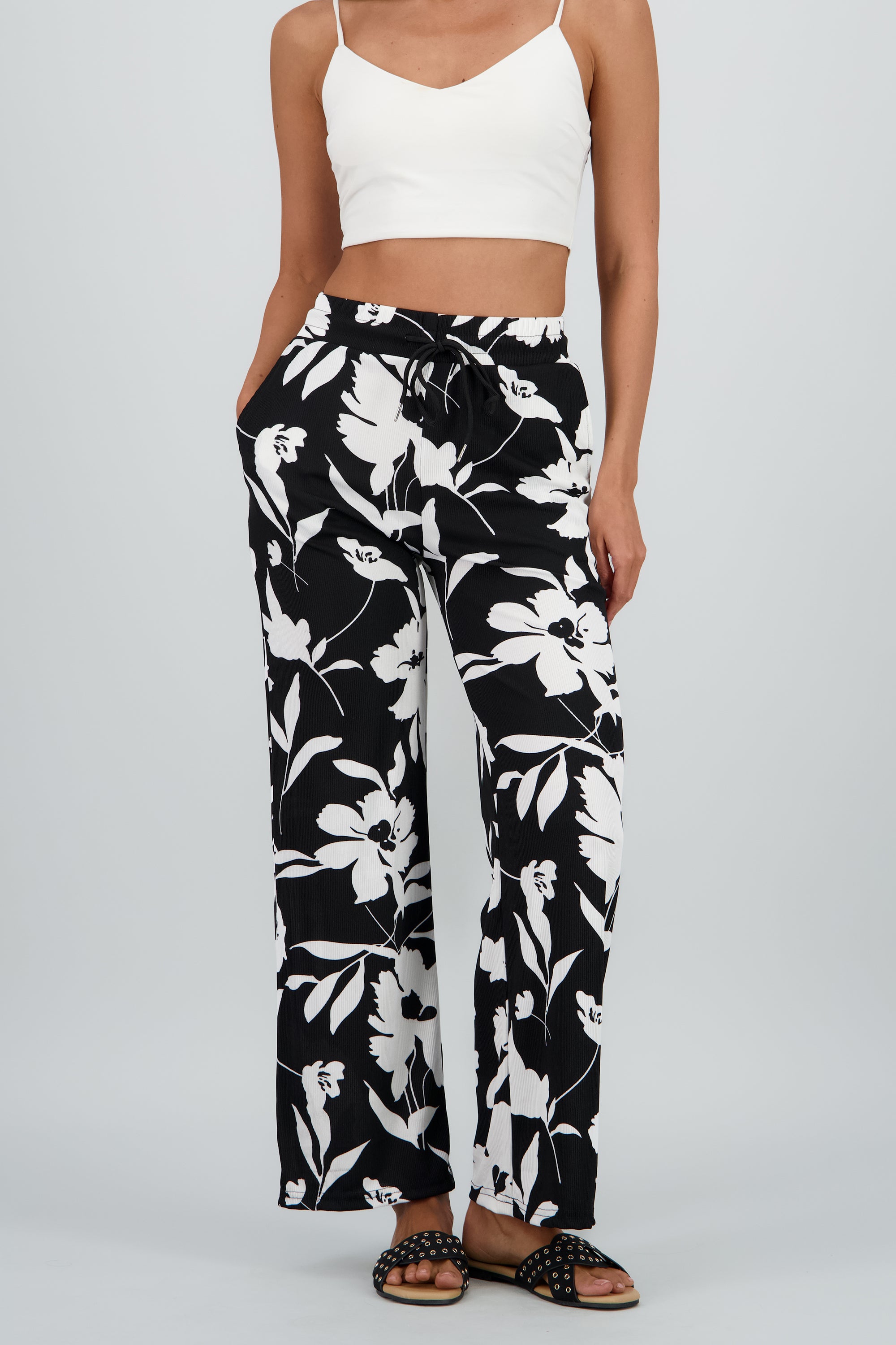 Pantalon amplio flores NEGRO COMBO