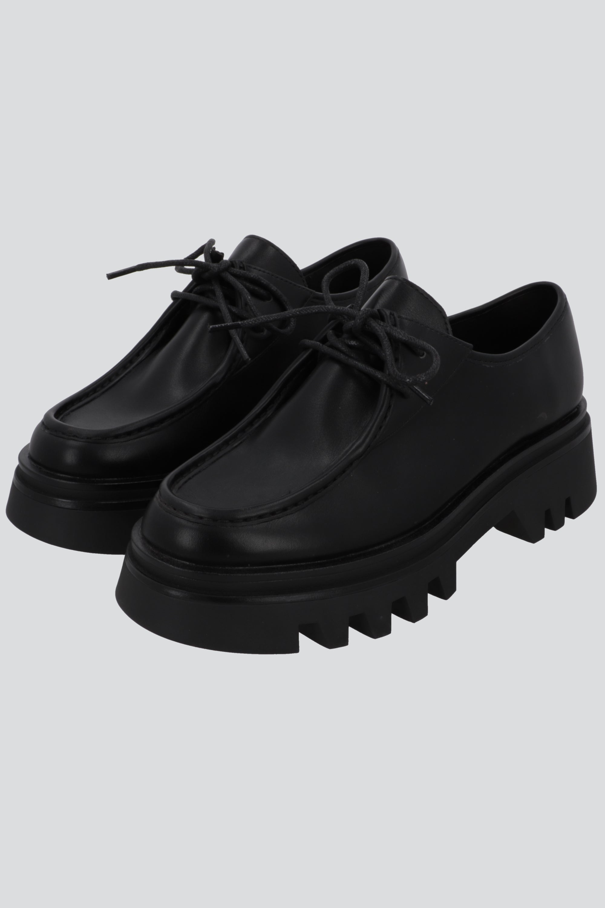 Loafer chunky agujetas NEGRO