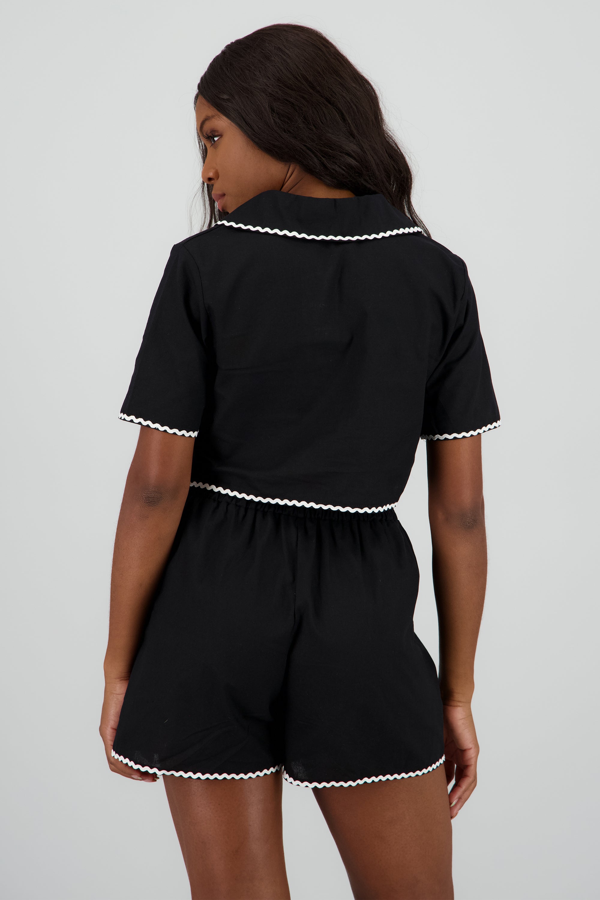 BLACK COMBO
