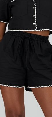 BLACK COMBO