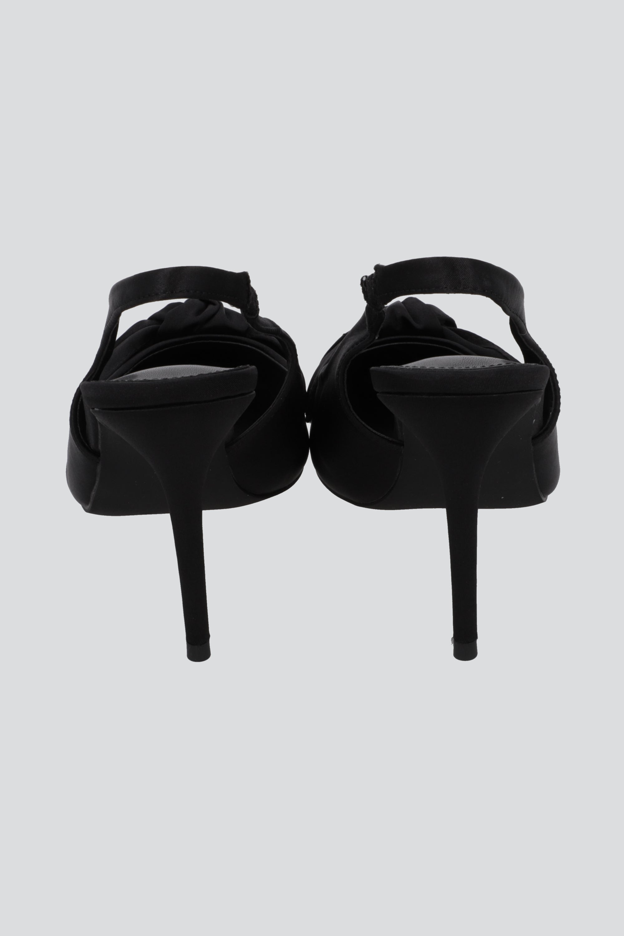 Tacon pointy moño satin NEGRO