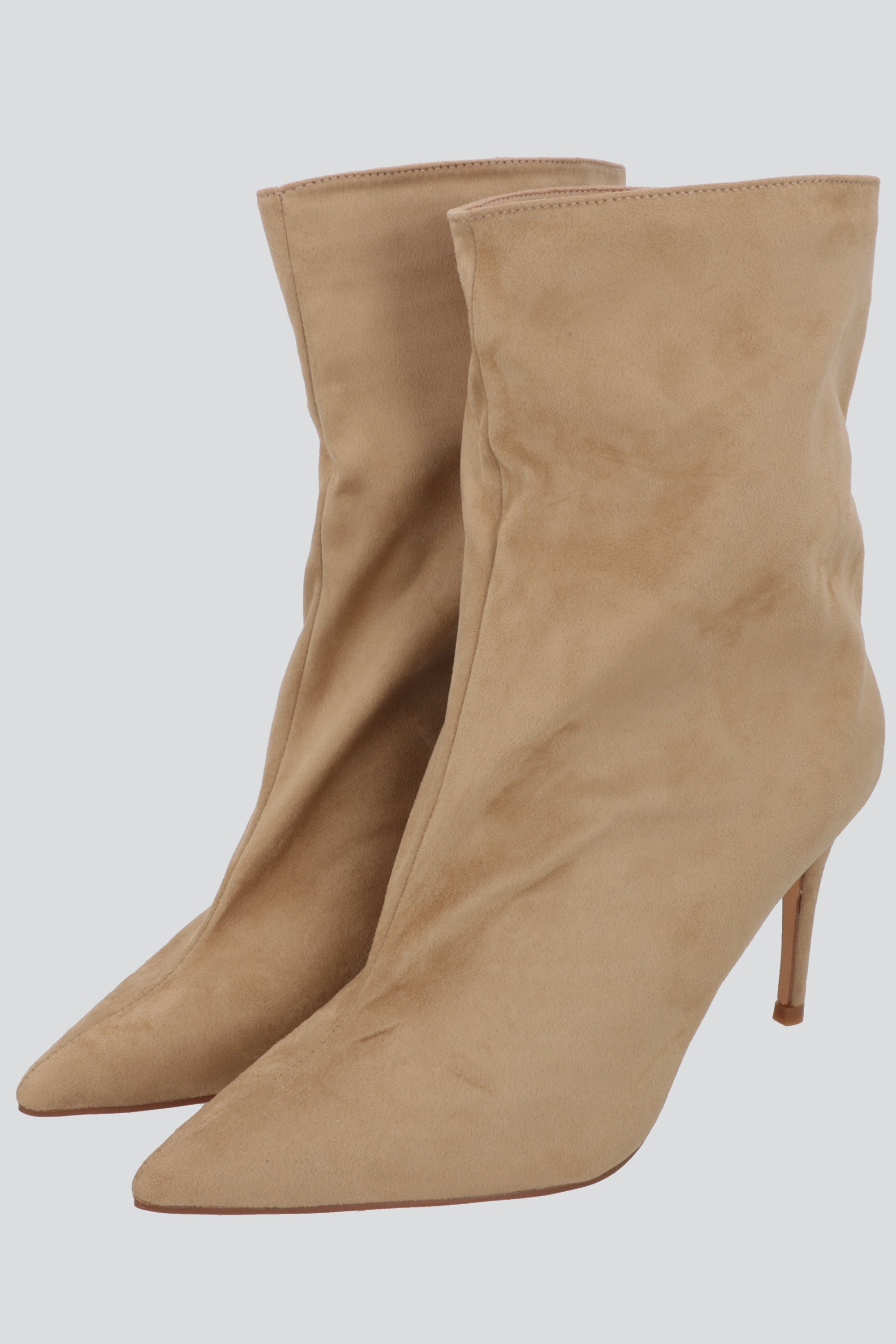 Botin pointy cubeta suede