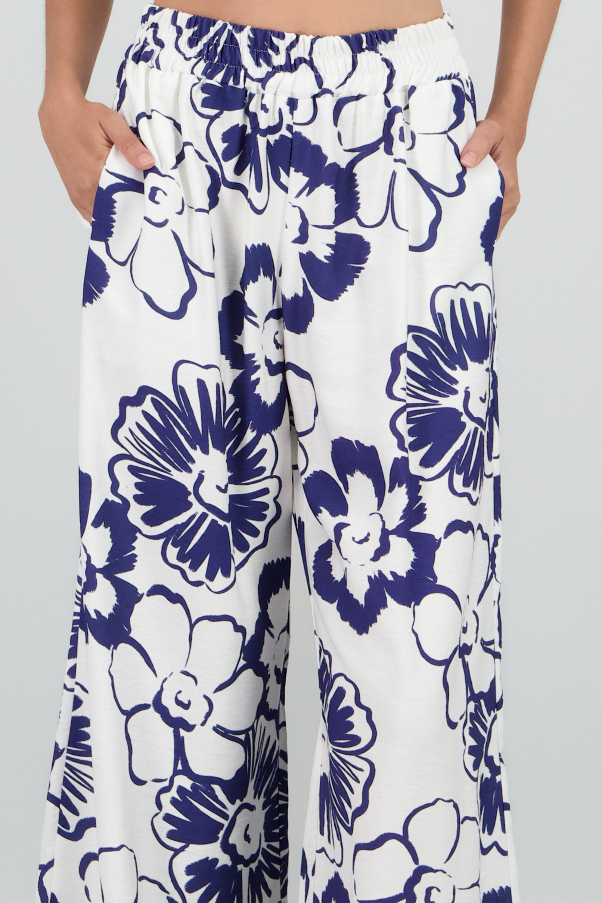 Pantalon amplio resorte estampado BLANCO COMBO
