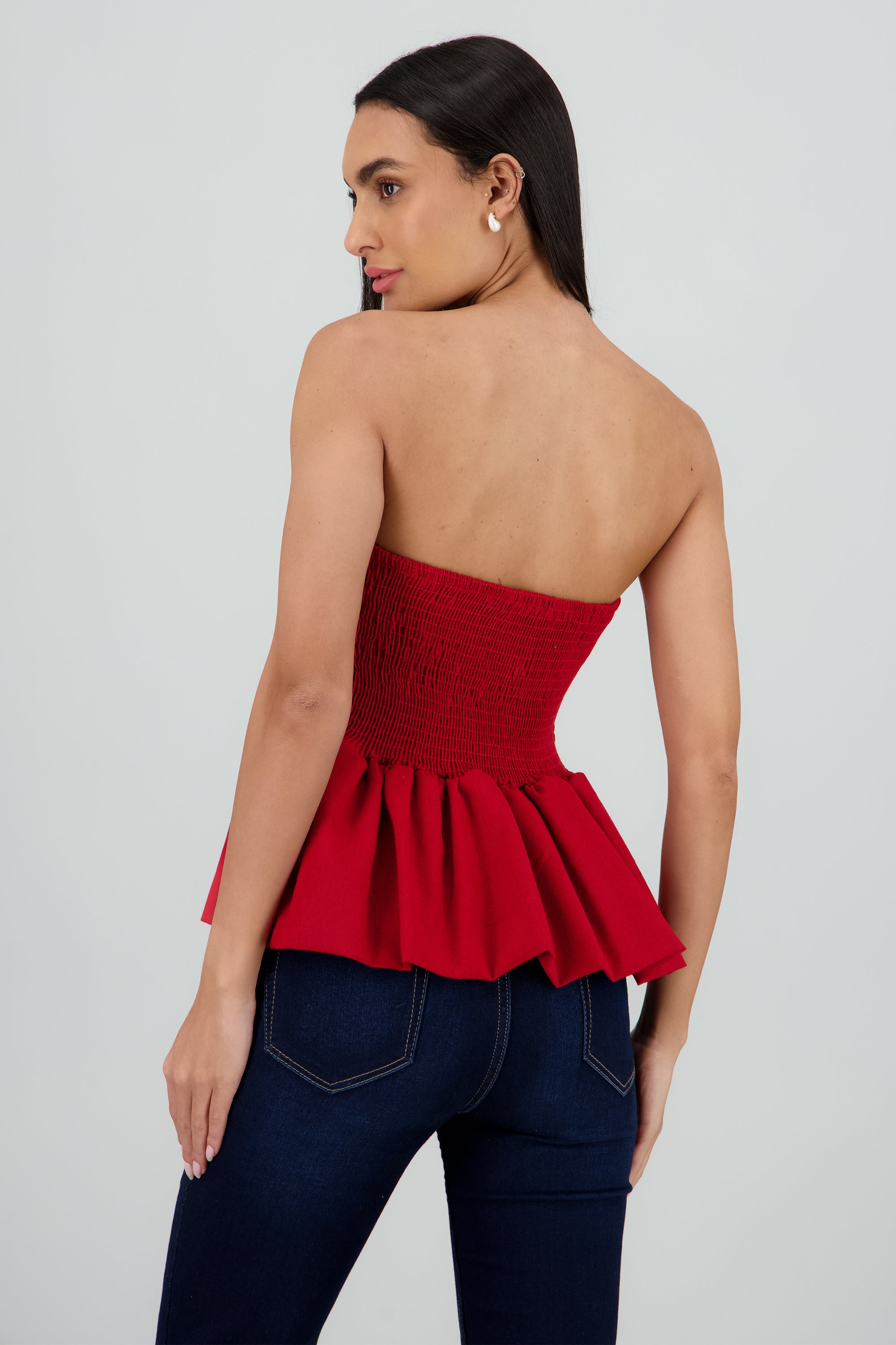 Top strapless durbuja detalle smock CIRUELA