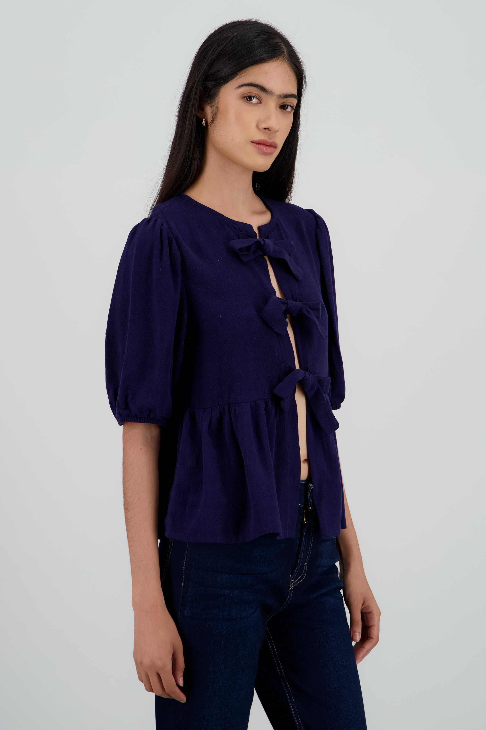 Blusa manga abullonada con moños MARINO