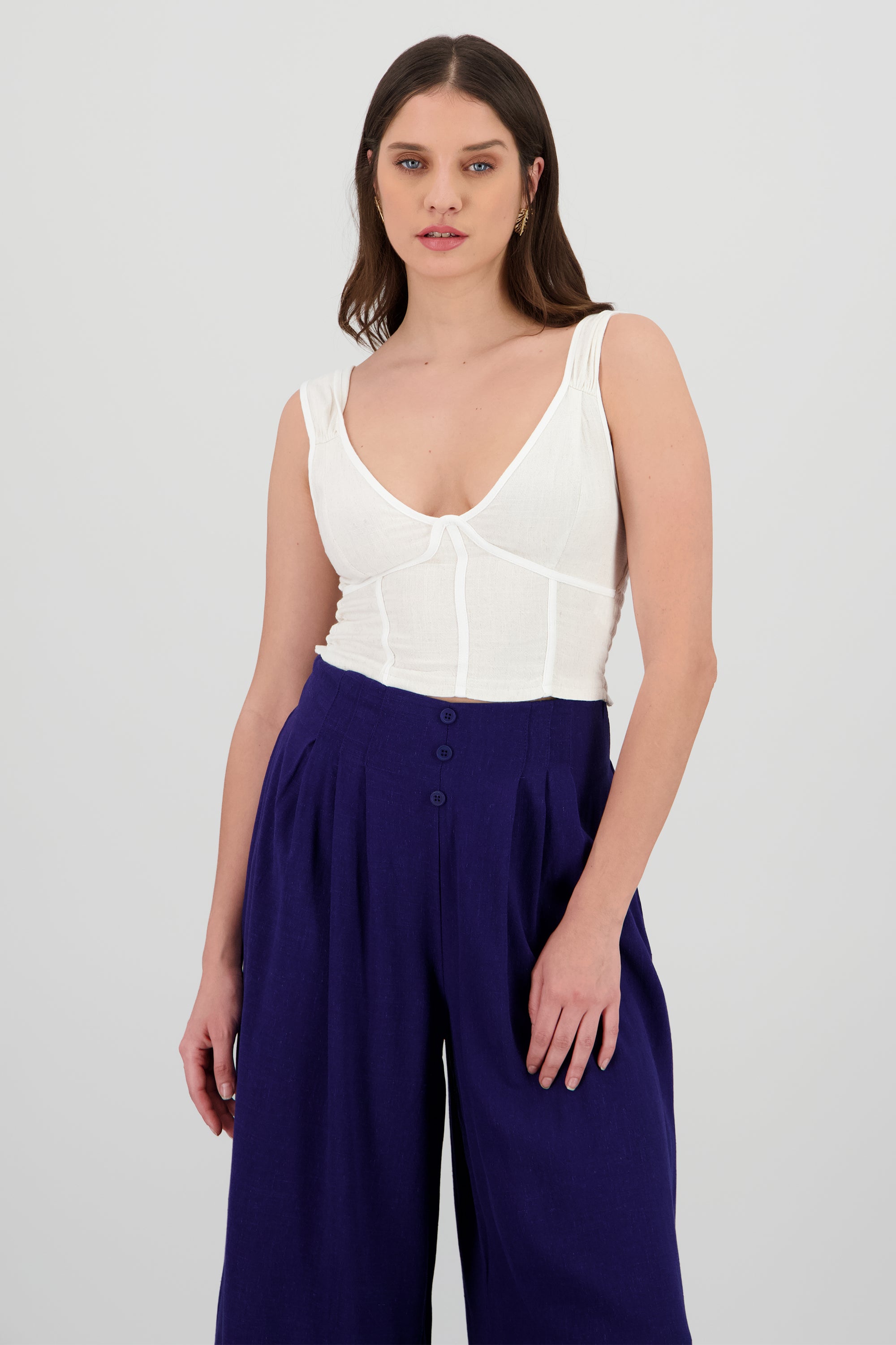 Top contraste costuras tirantes HUESO