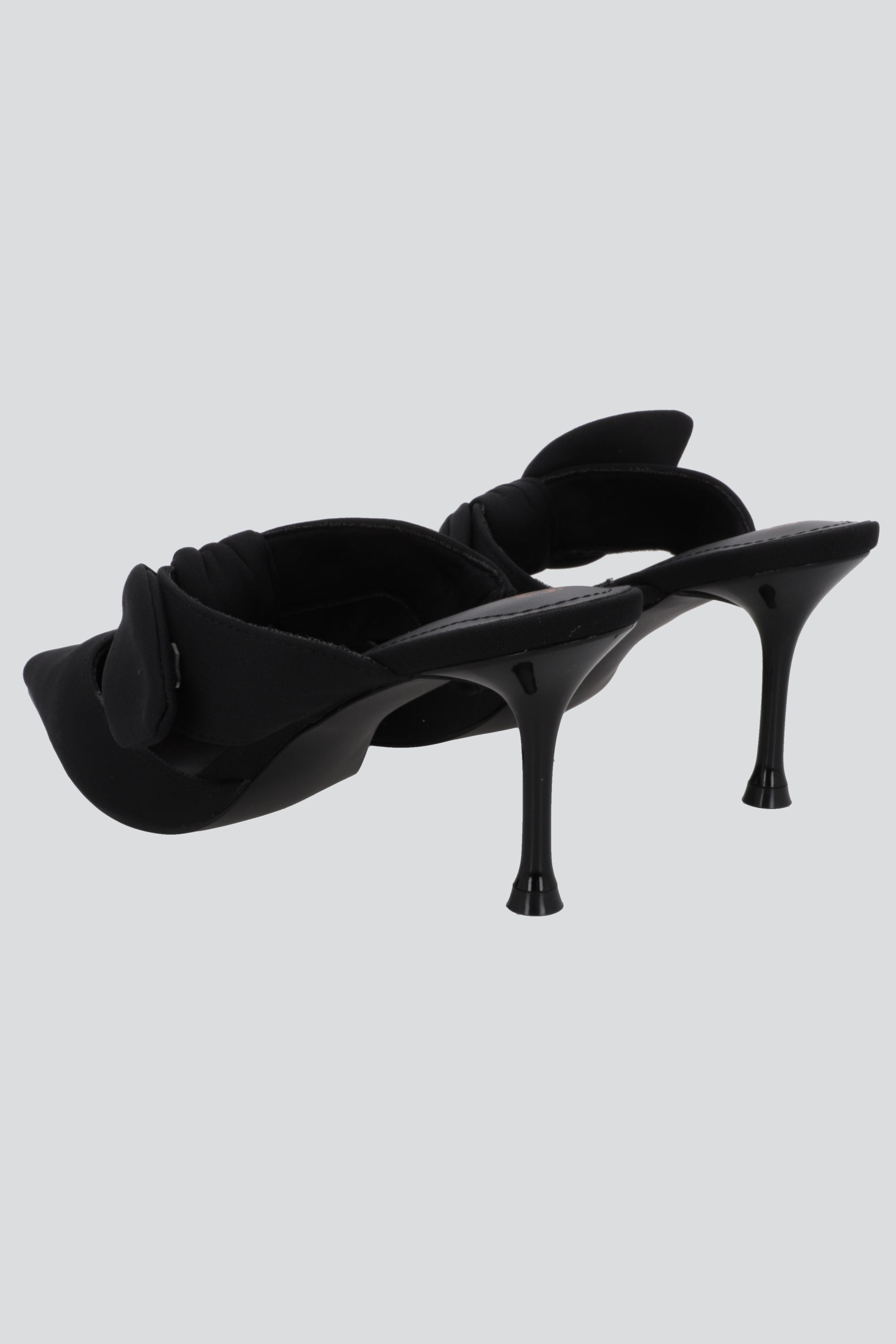 Tacon pointy mula moño NEGRO