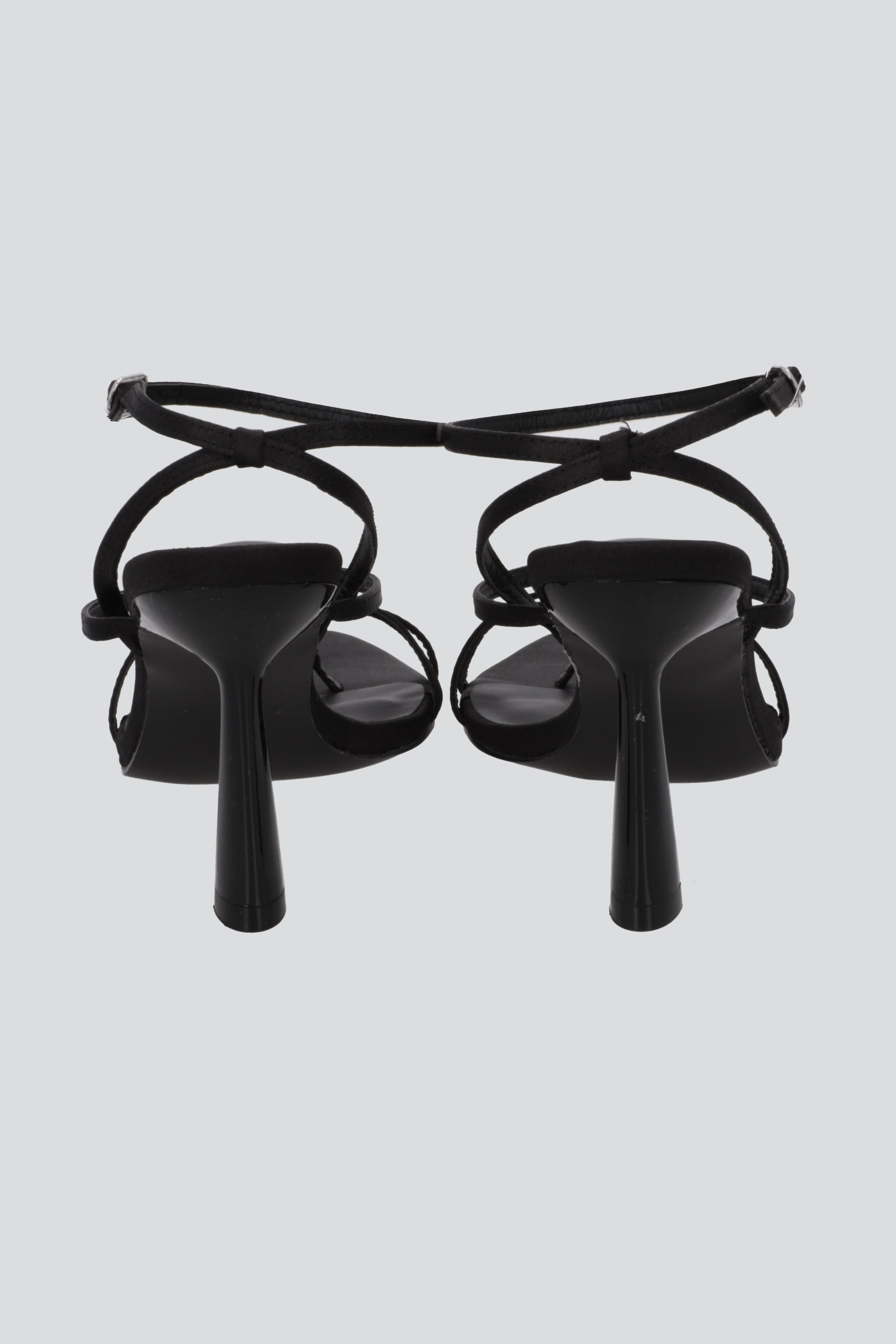 Tacon triple tira pulsera NEGRO