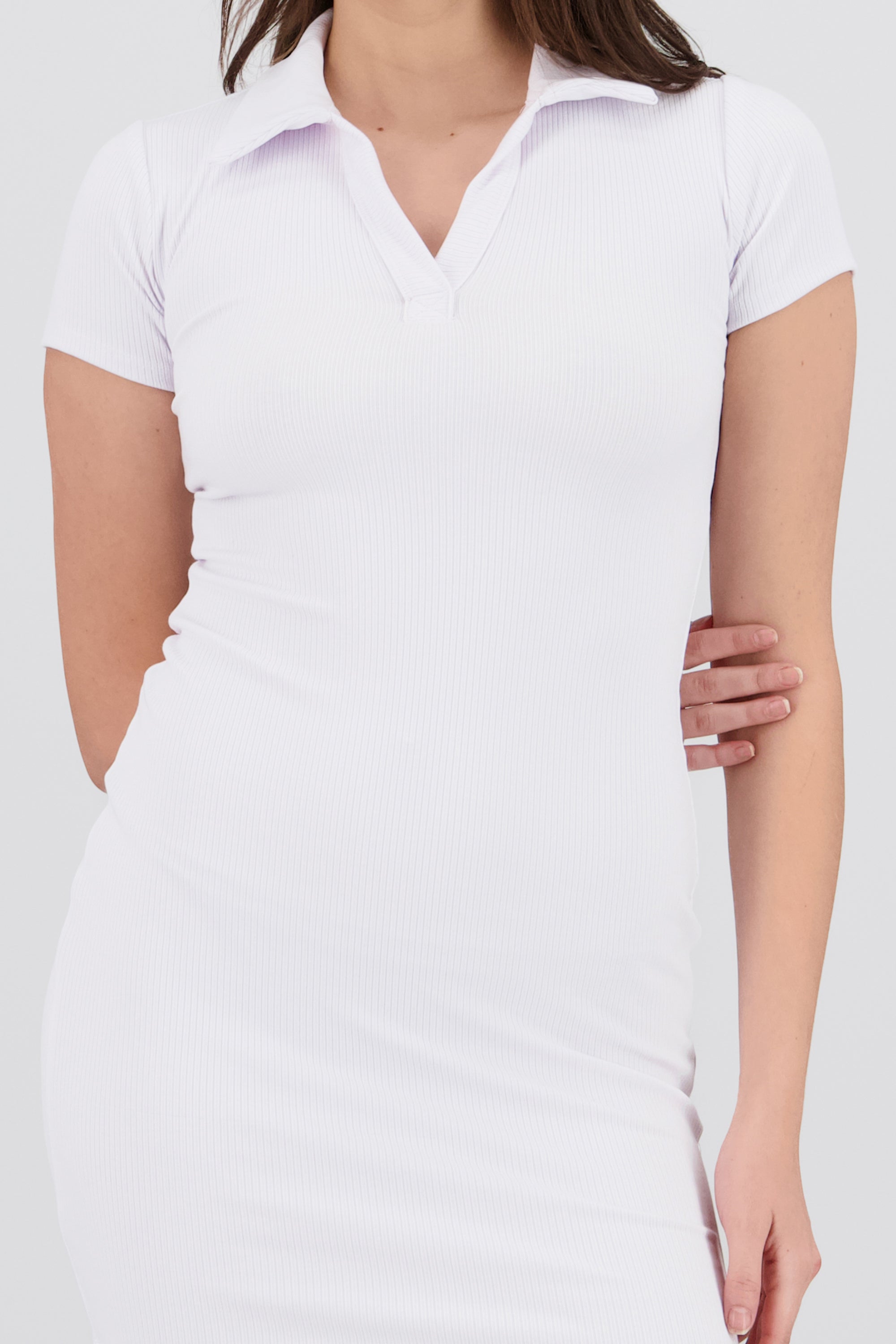 Vestido midi rib con cuello polo BLANCO