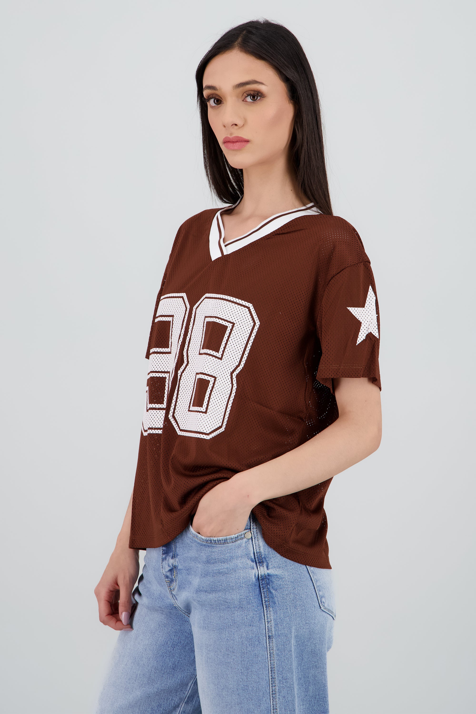 Playera over estampado numero CAFE COMBO