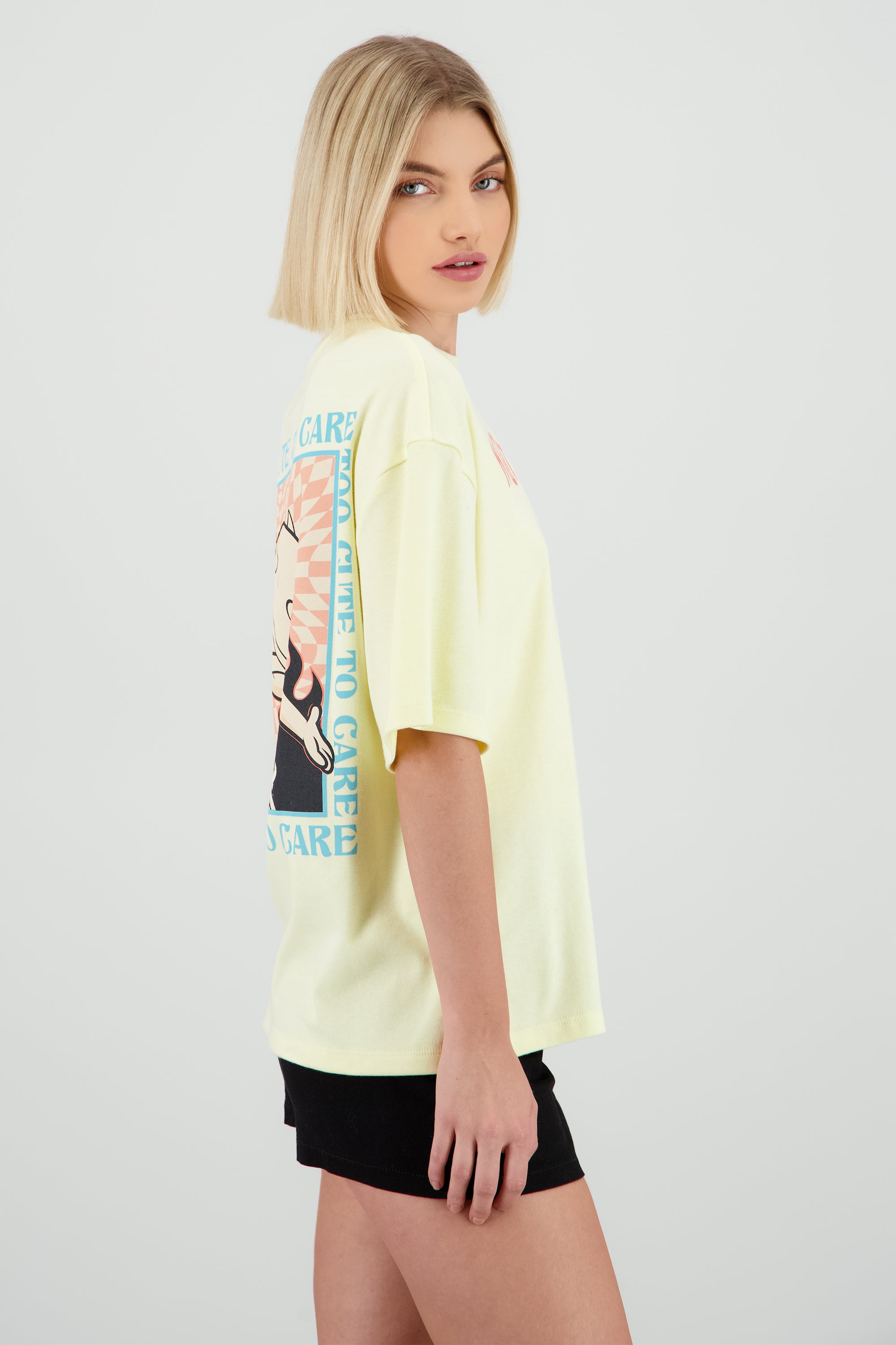 Playera hot stuff frente espalda AMARILLO PASTEL