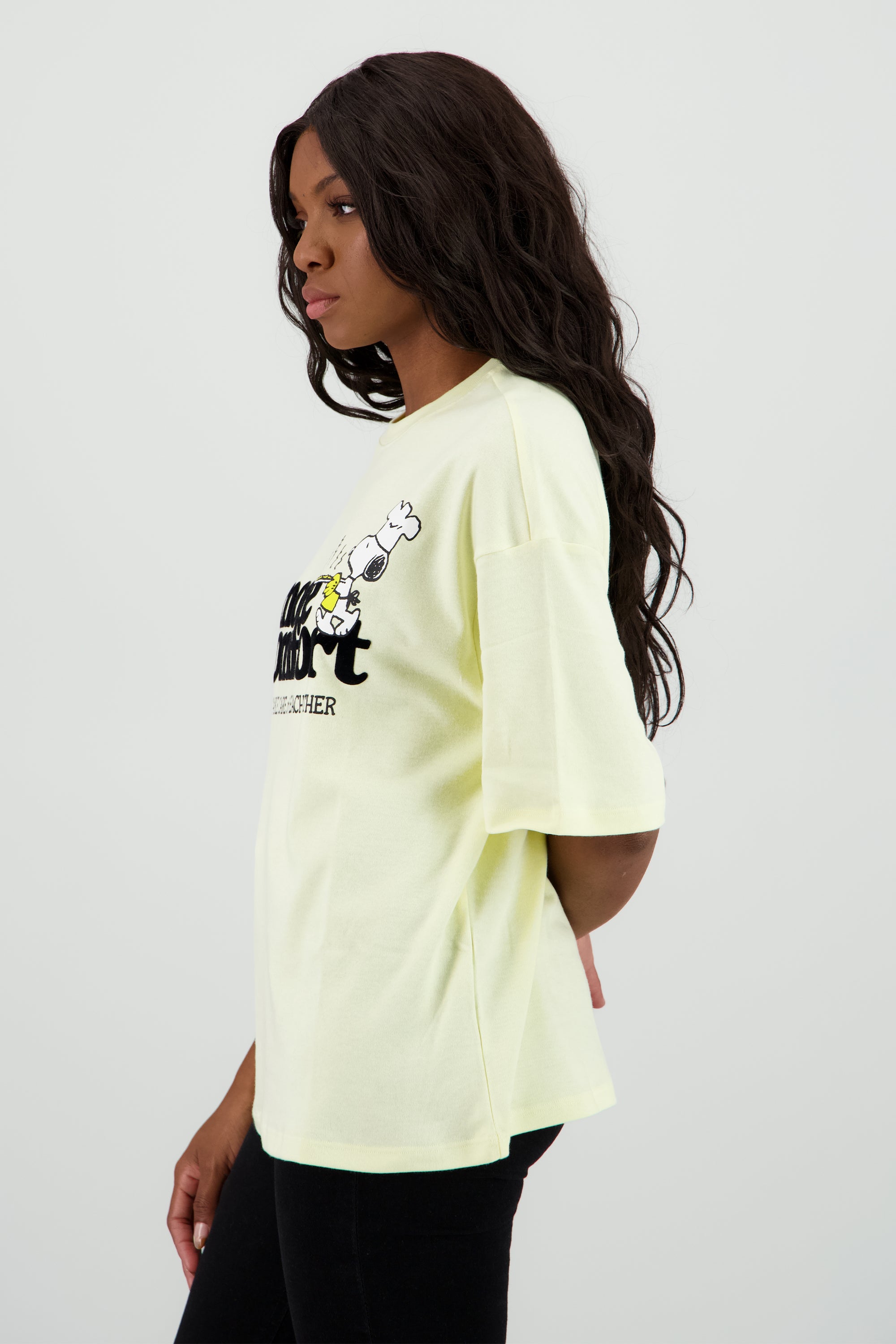 Playera overs Snoopy chef AMARILLO PASTEL