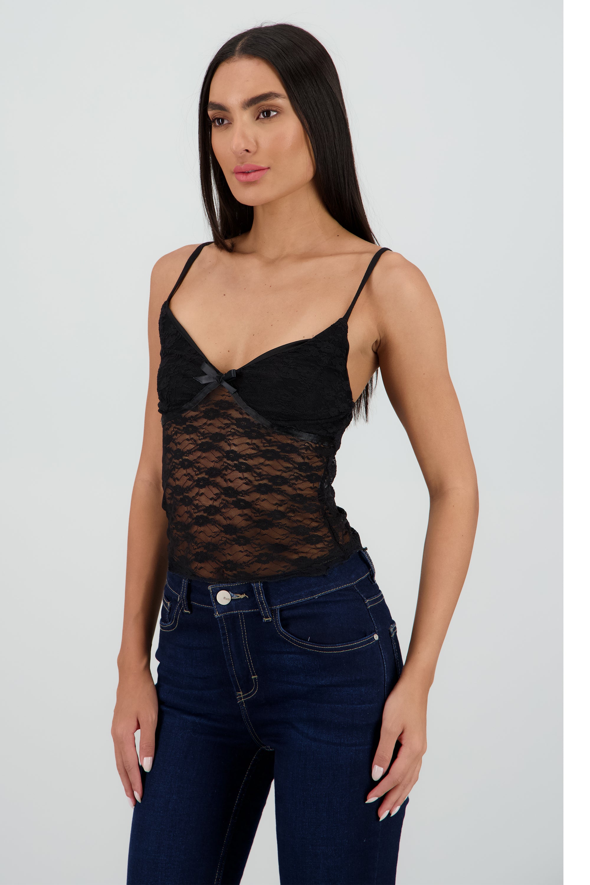 Top tirantes escote v detalle encaje NEGRO