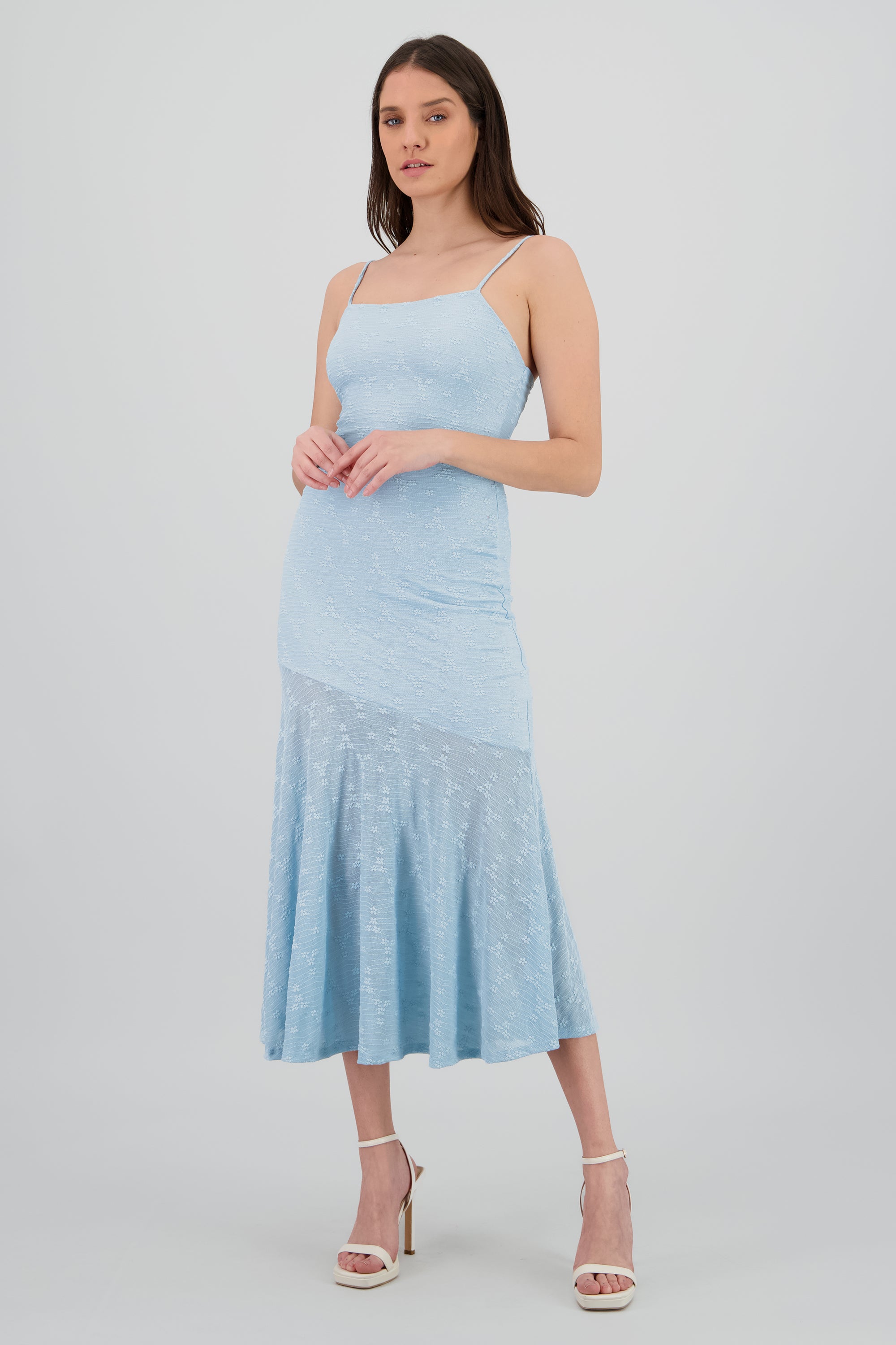 Vestido maxi encaje caida fluida AZUL PASTEL