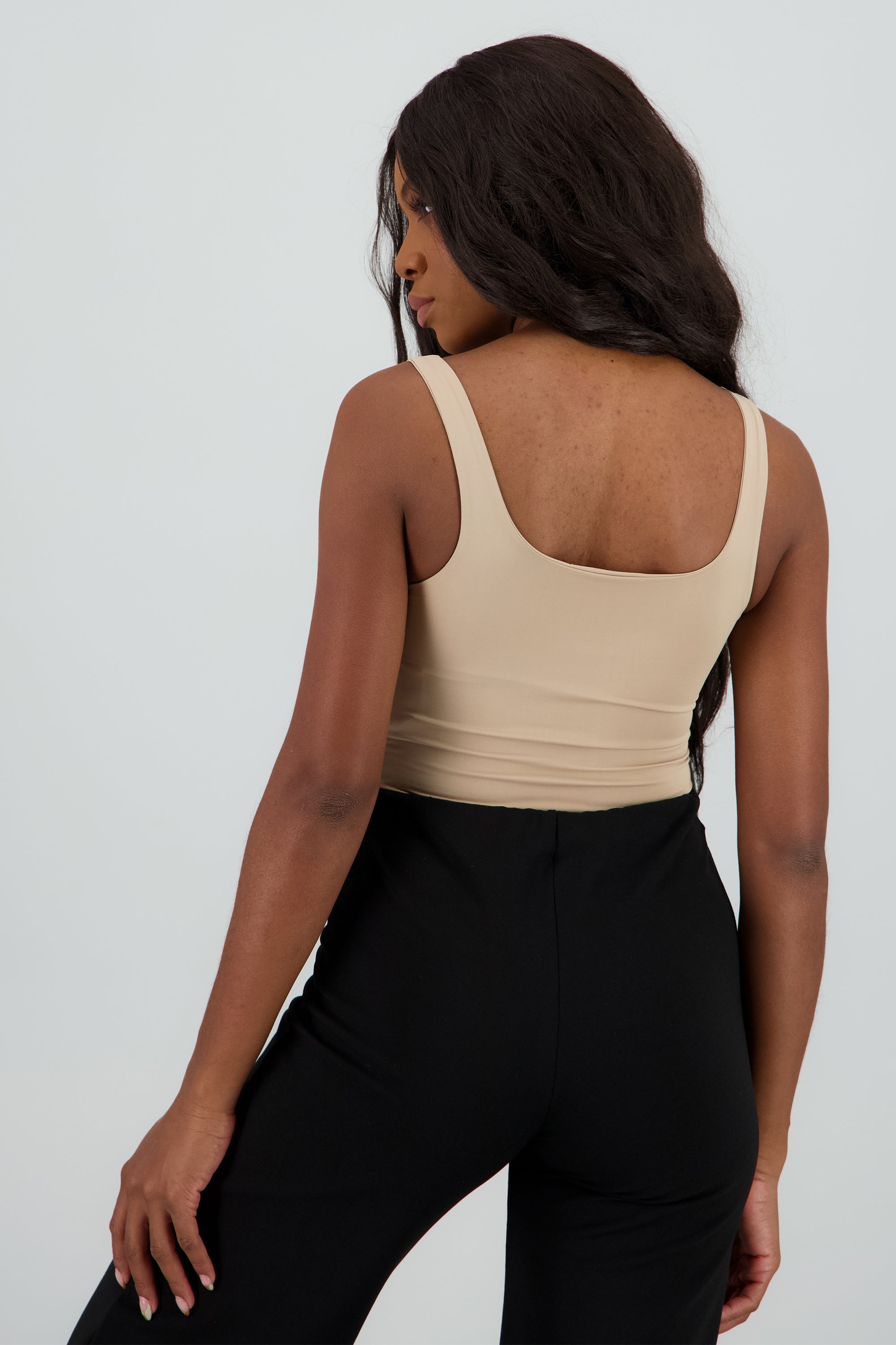 Top tirantes cuello redondo ARENA
