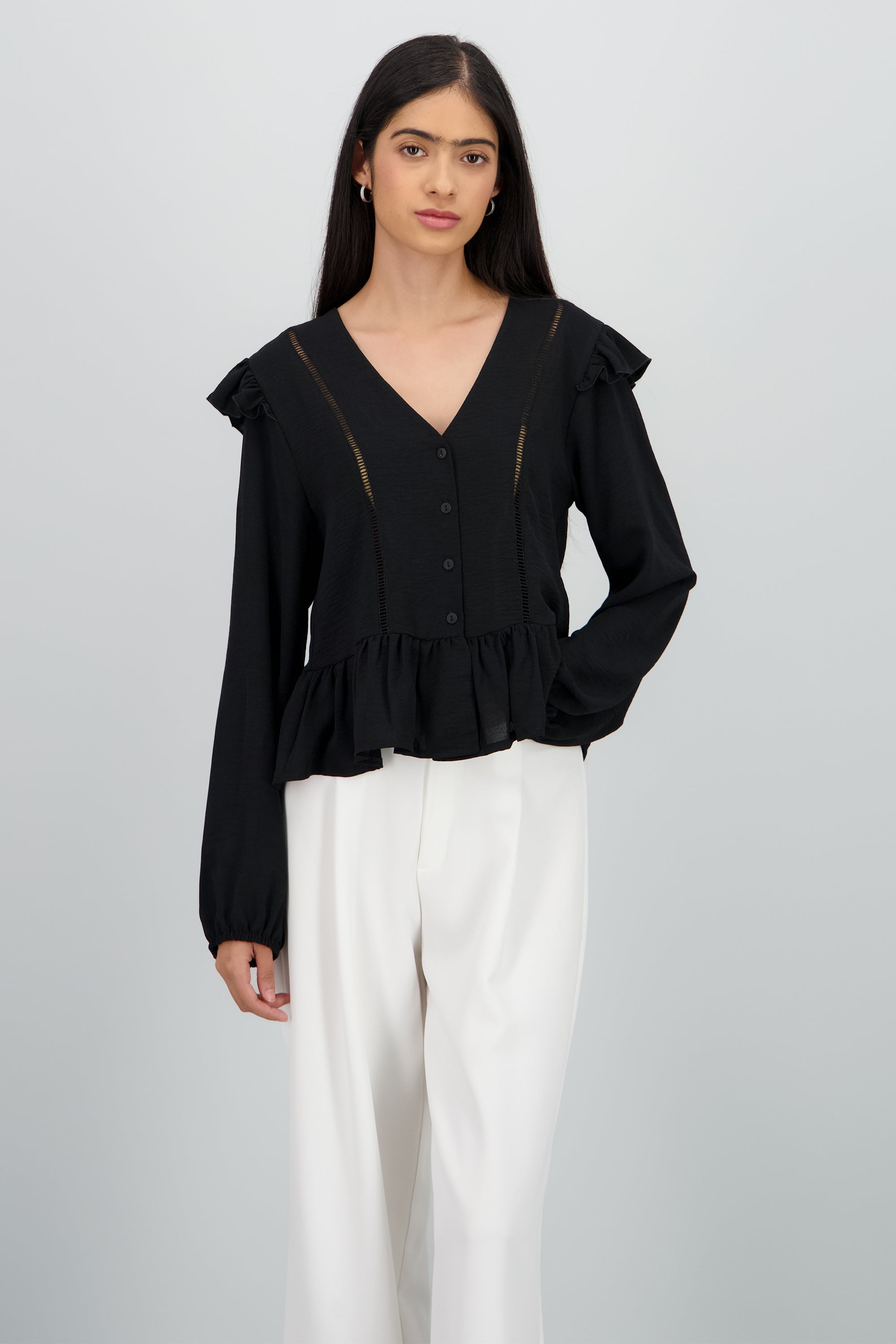 Blusa manga larga olanes NEGRO