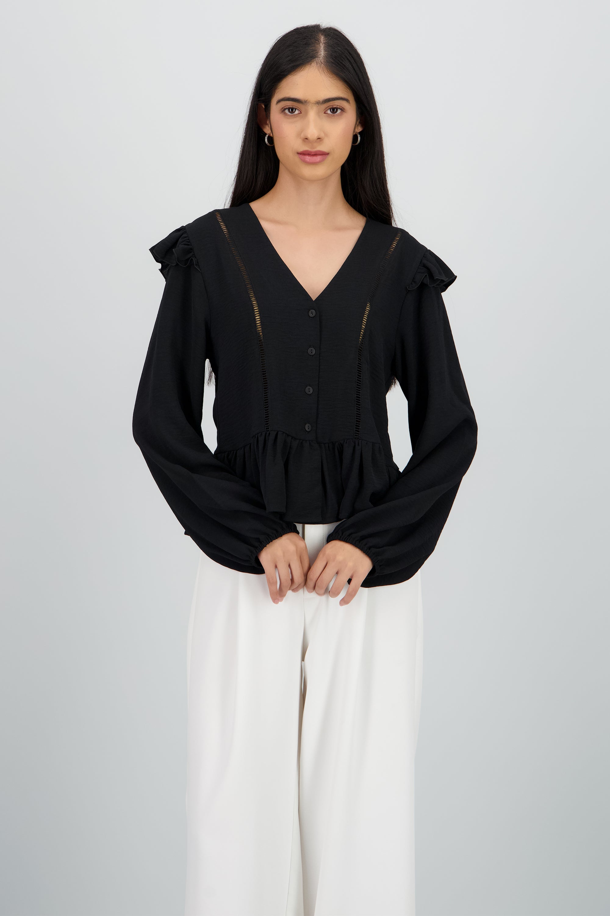 Blusa manga larga olanes NEGRO