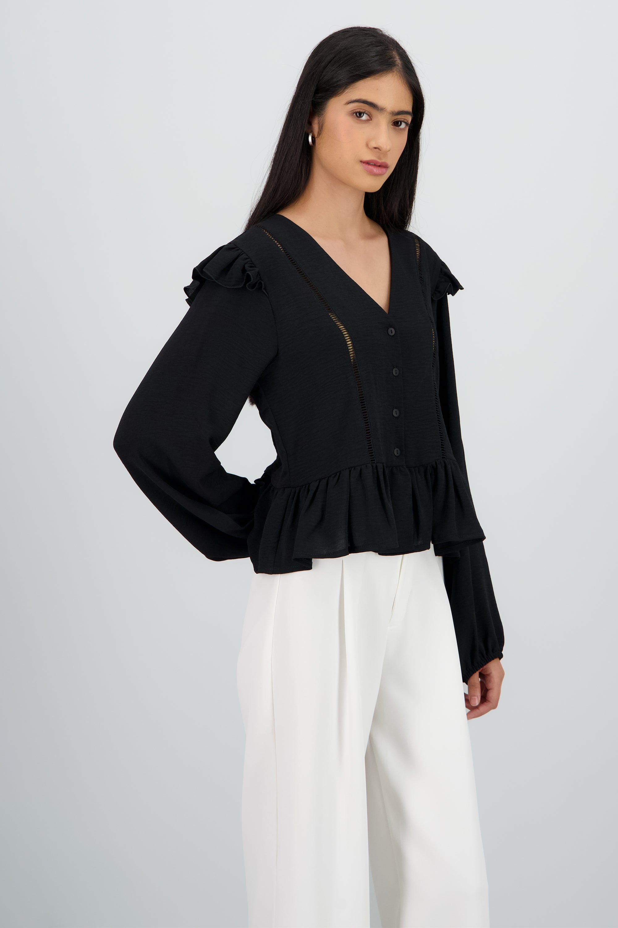 Blusa manga larga olanes NEGRO