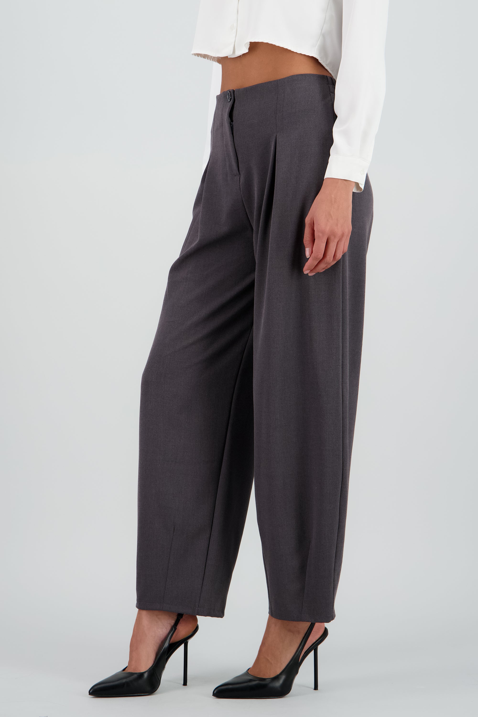 Pantalon pinzas GRIS