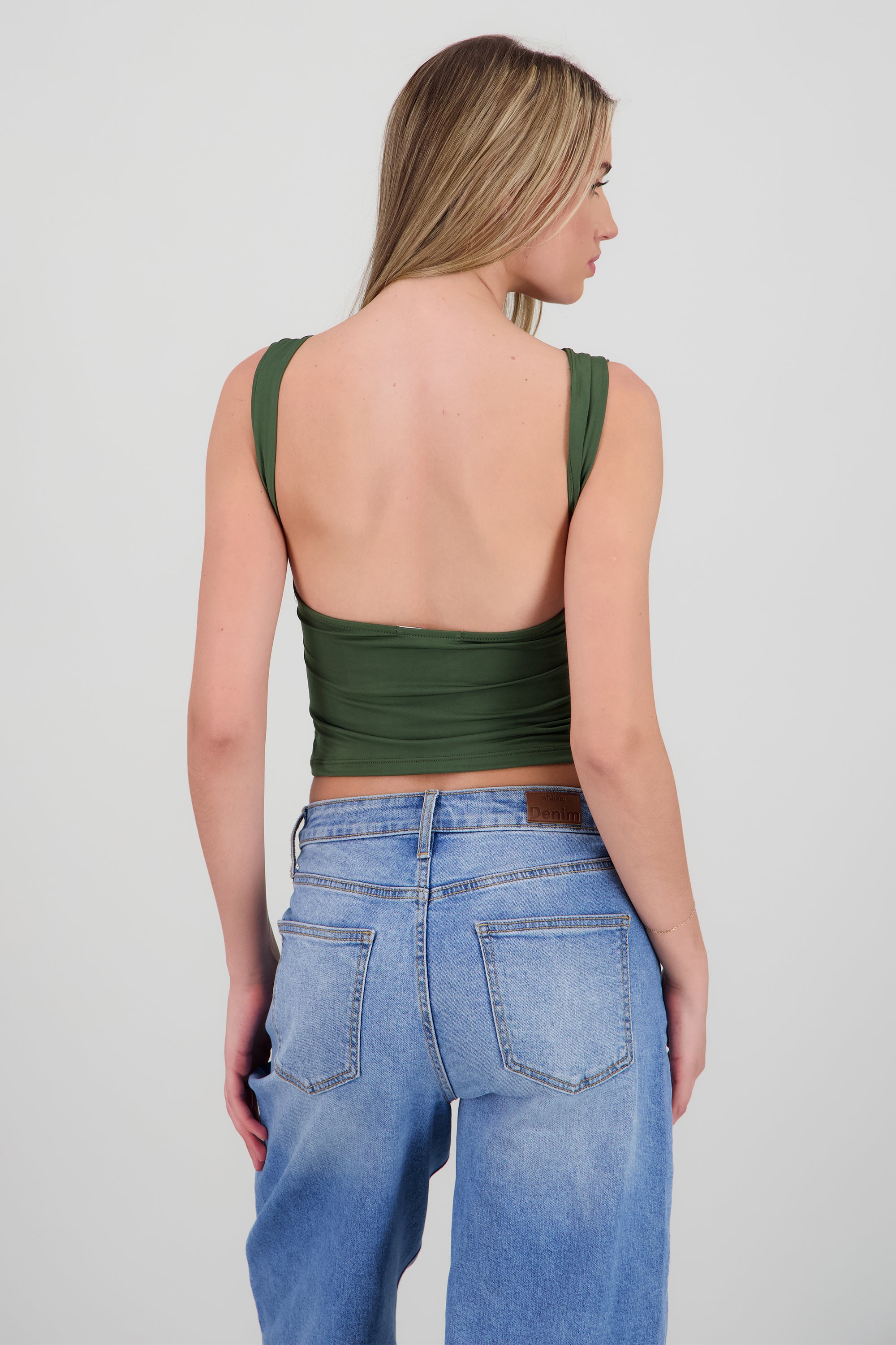 Top sin manga con espalda abierta OLIVO