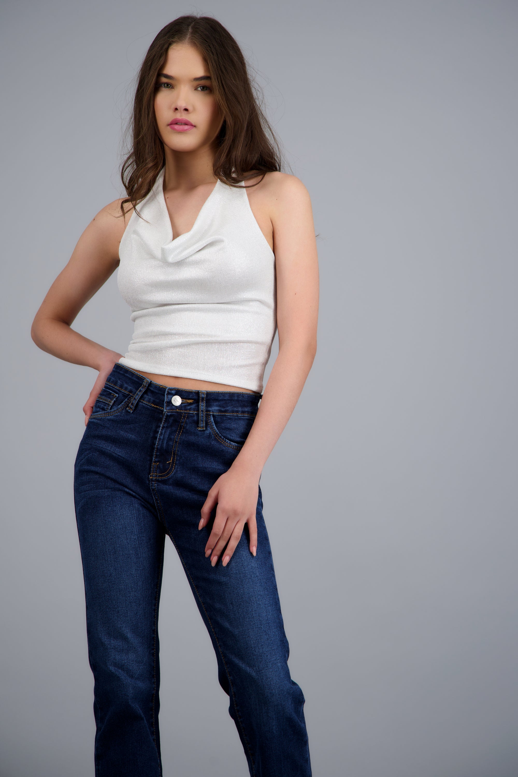 Top halter escote drapeado brillos HUESO