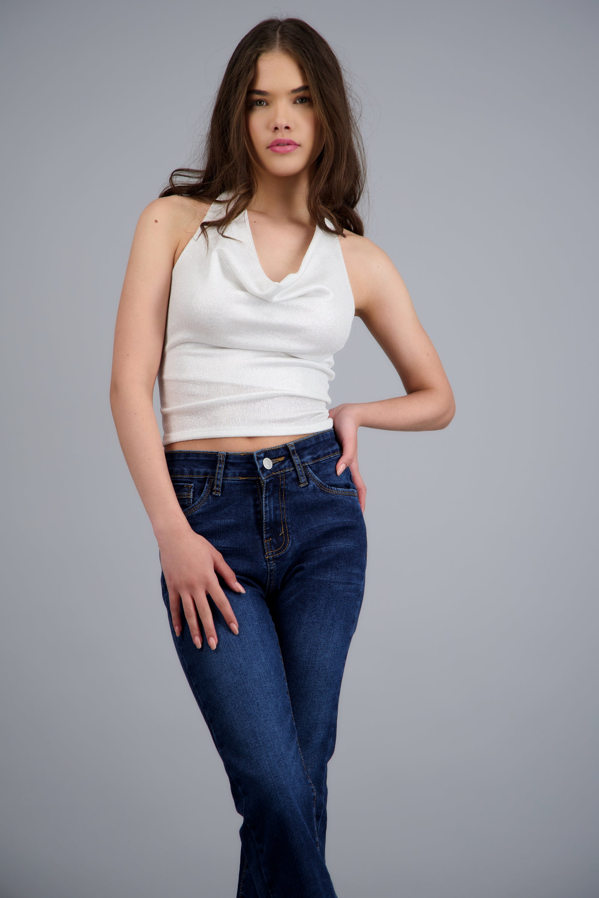 Top halter escote drapeado brillos HUESO