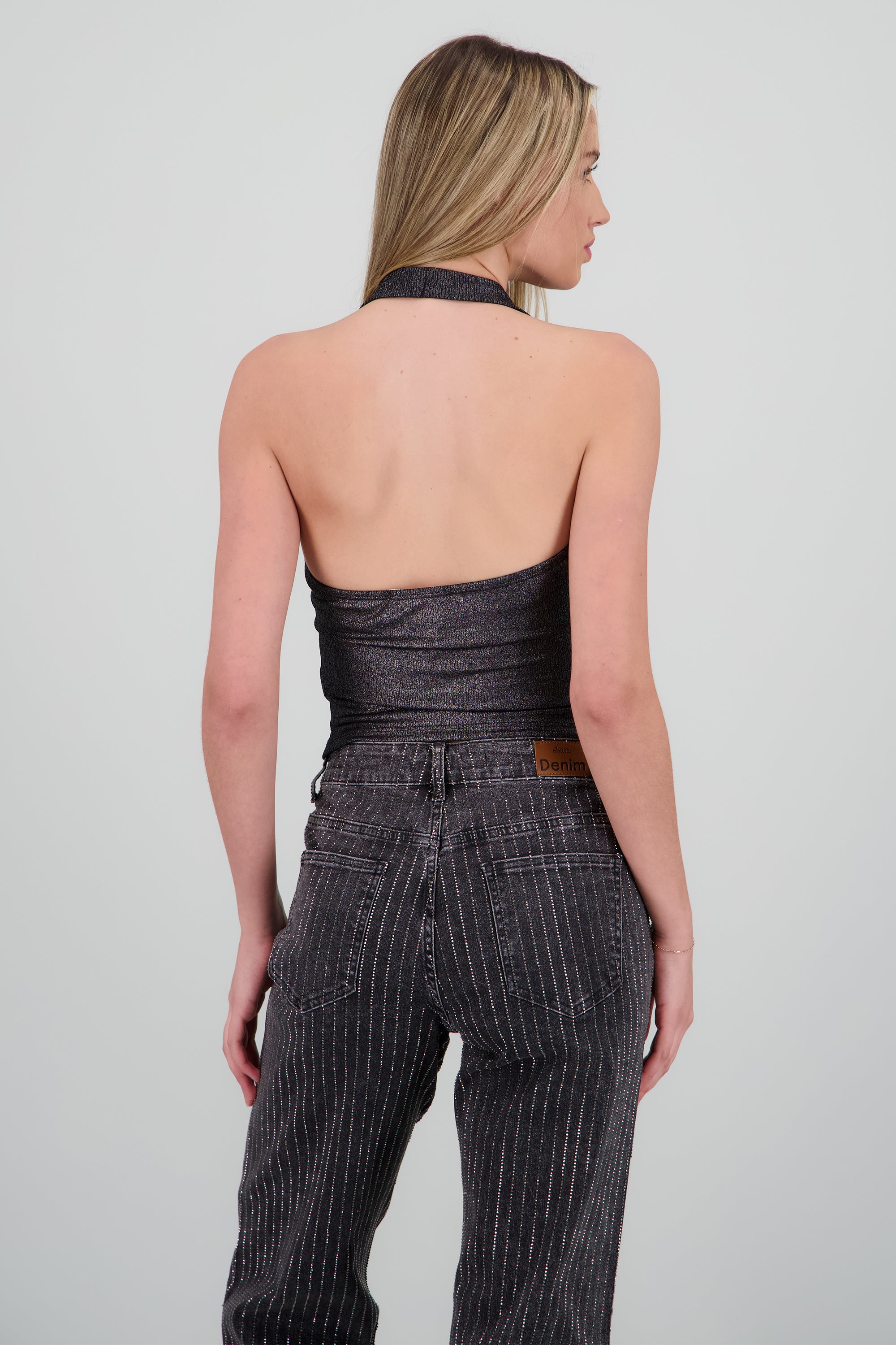 Top halter escote drapeado brillos NEGRO