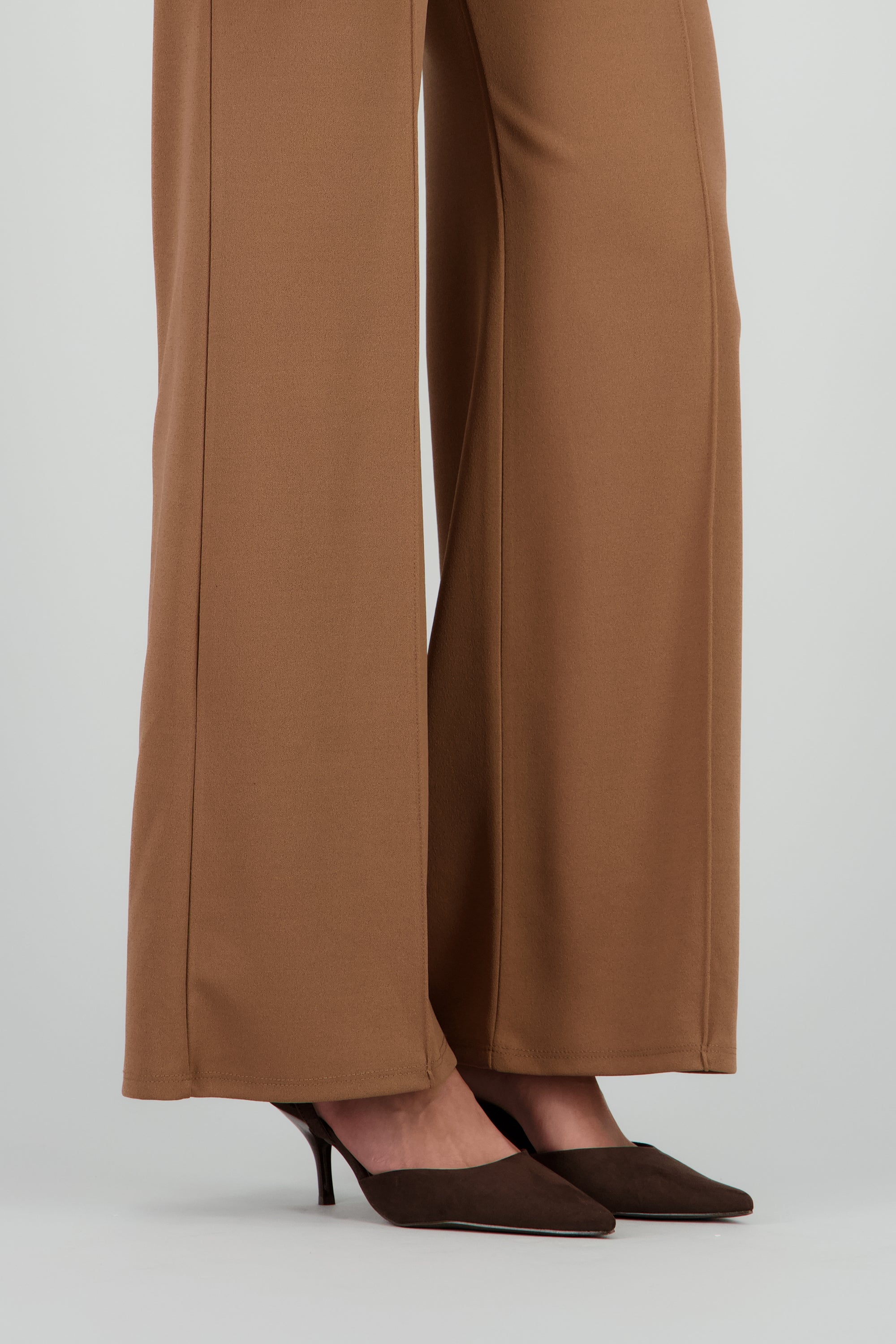 Tacon pointy slingback CAFE