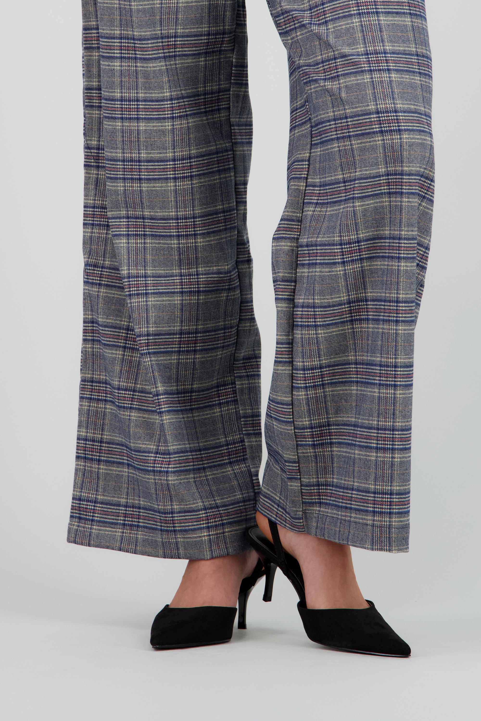 Tacon pointy slingback NEGRO