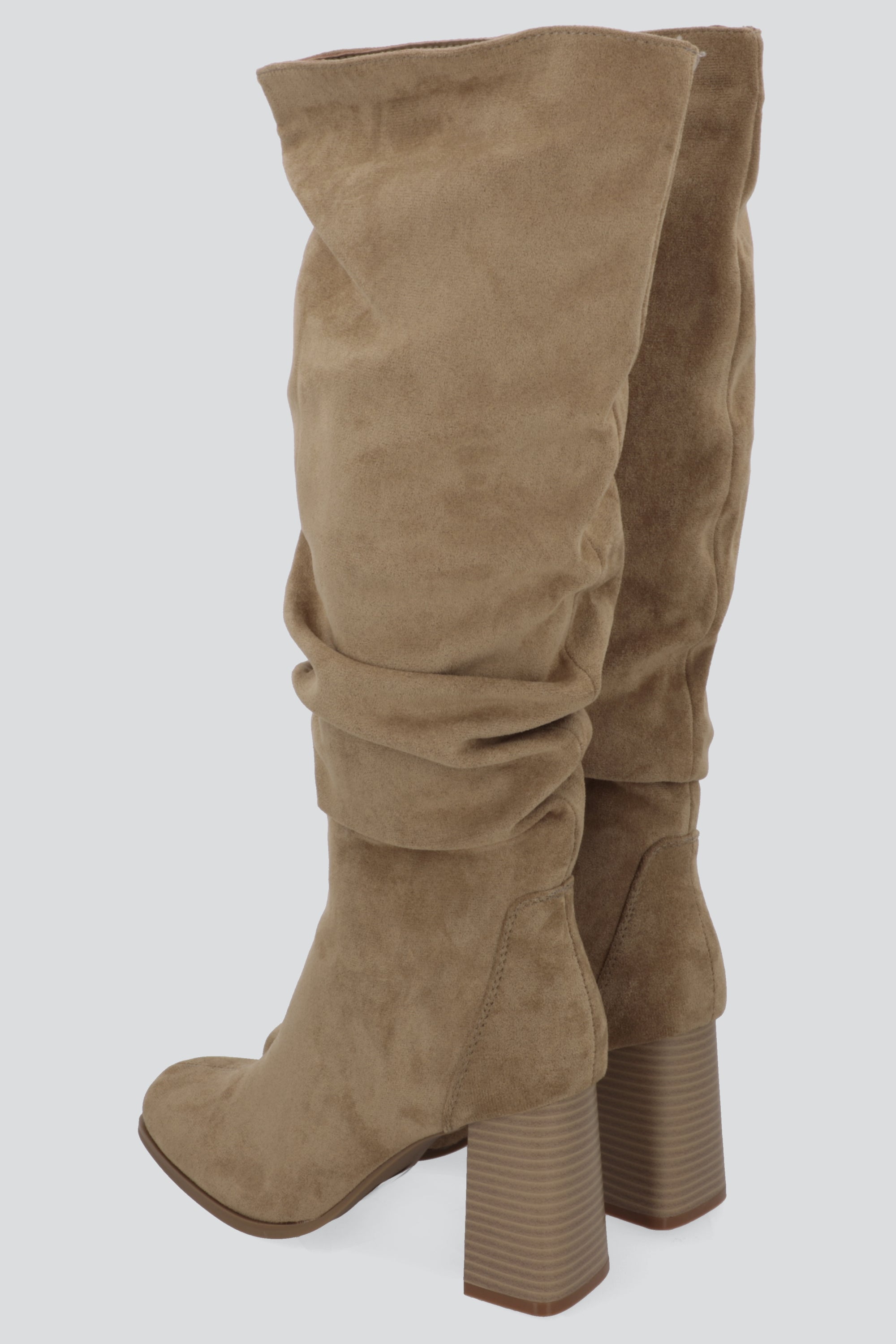 Bota alta slouchy suede BEIGE