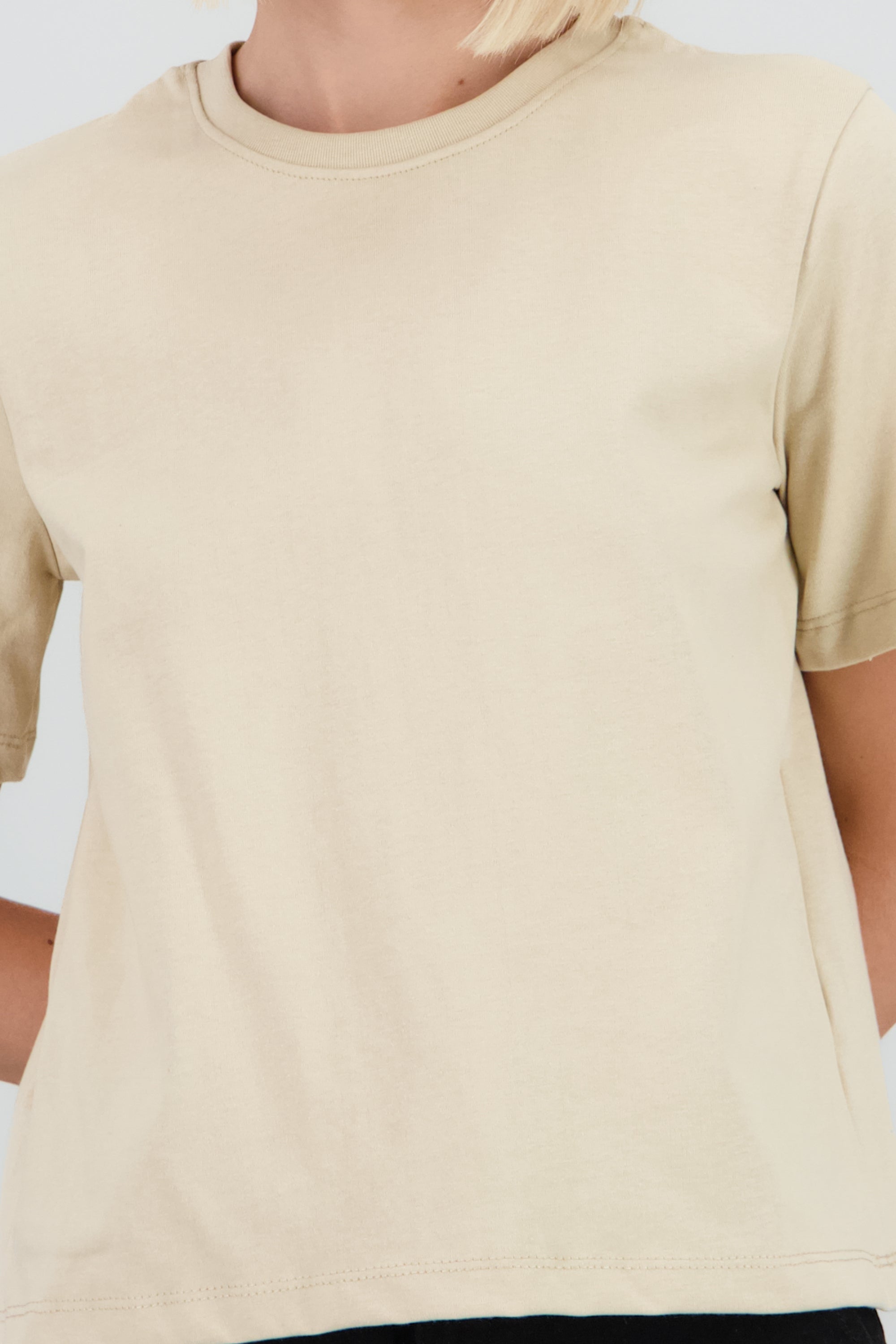 Playera manga corta cuello redondo lisa ARENA