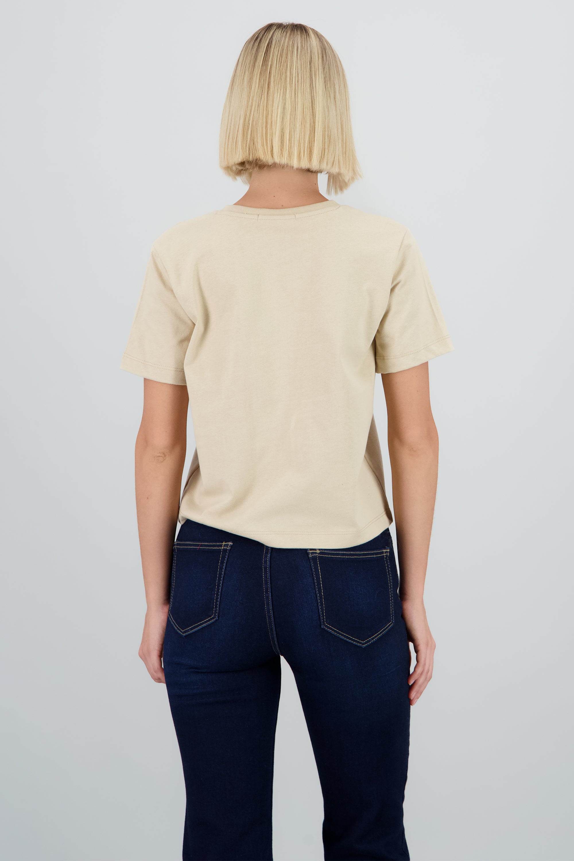 Playera cuello v manga corta lisa ARENA