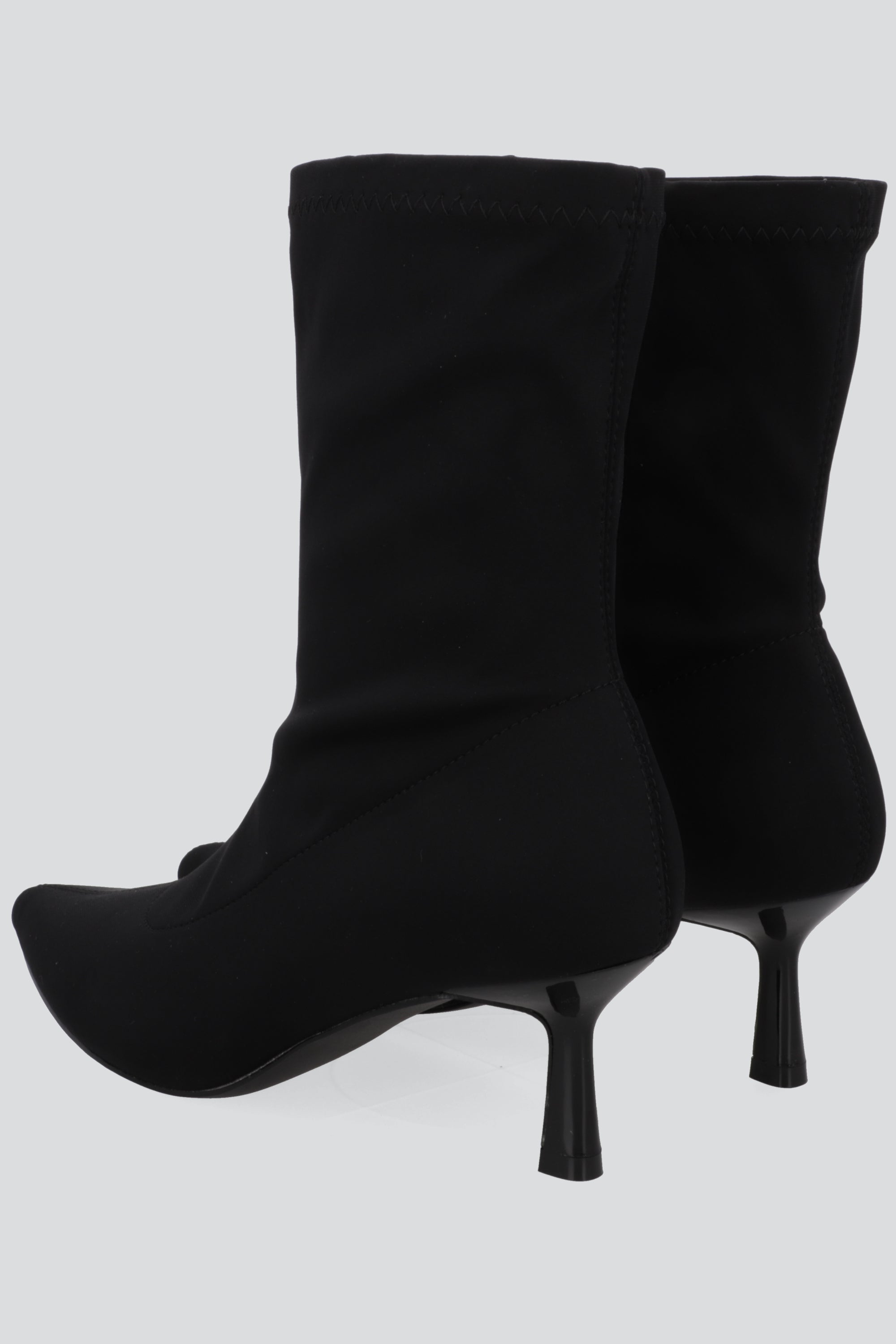 Botin pointy elastico NEGRO