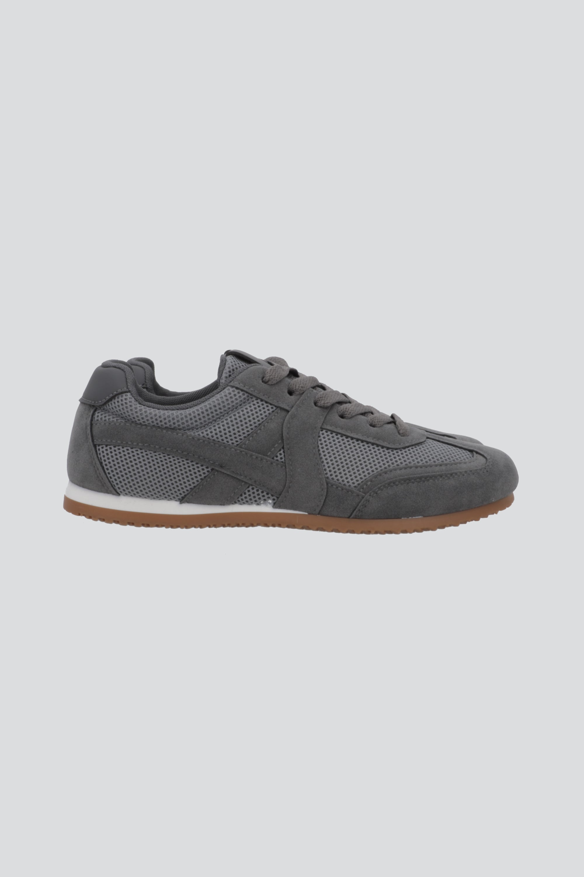 Tenis estilo retro contrastes