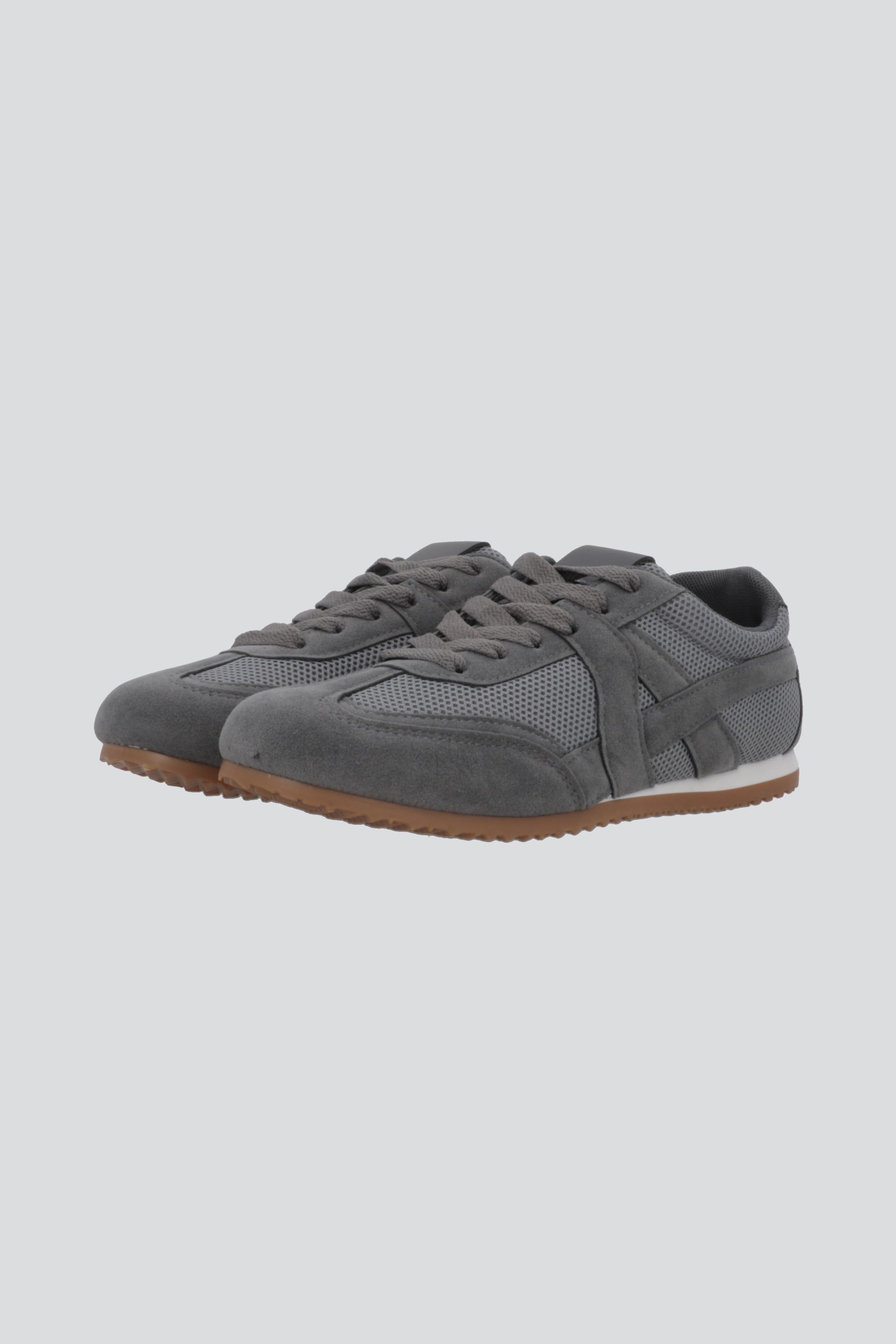 Tenis estilo retro contrastes