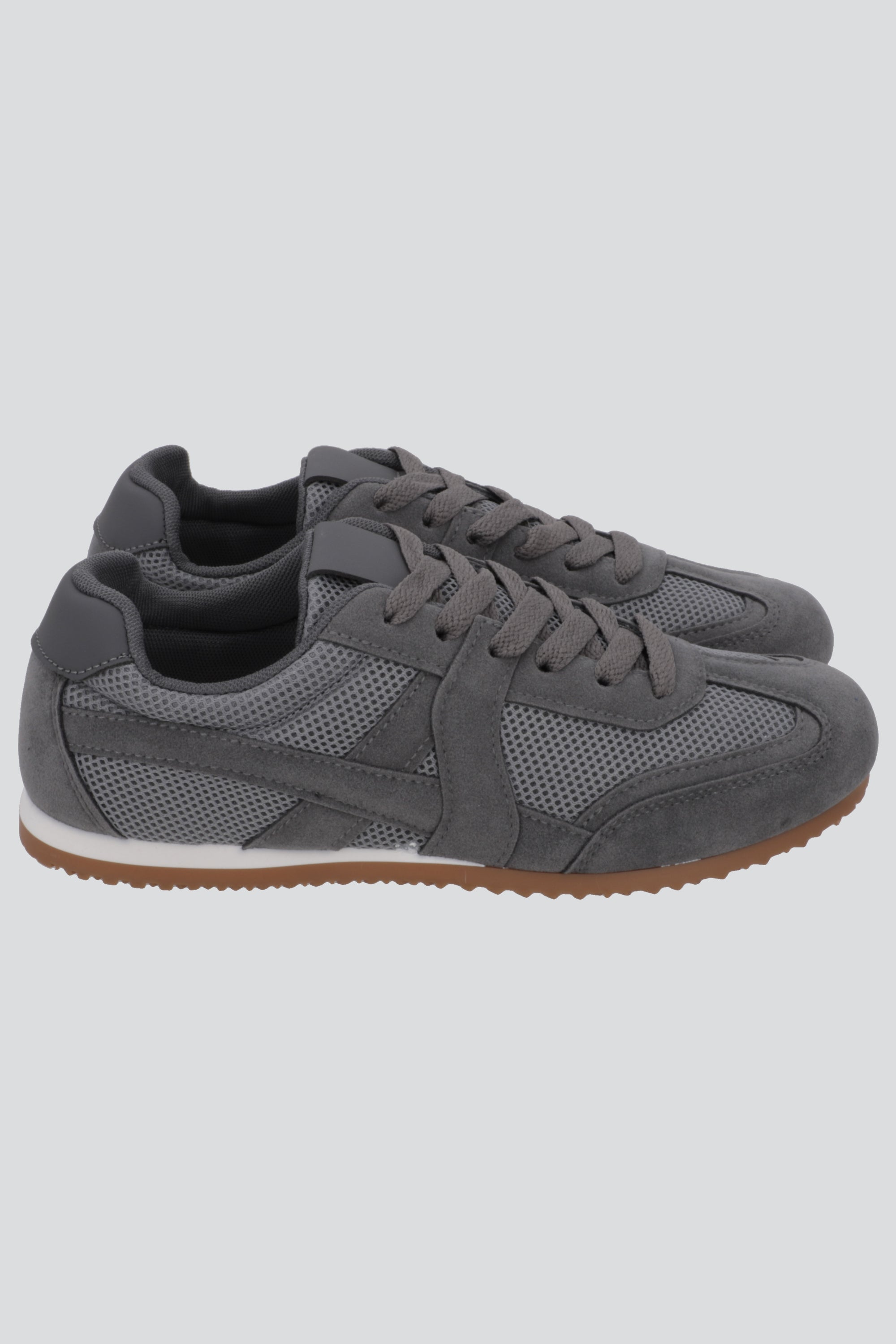 Tenis estilo retro contrastes