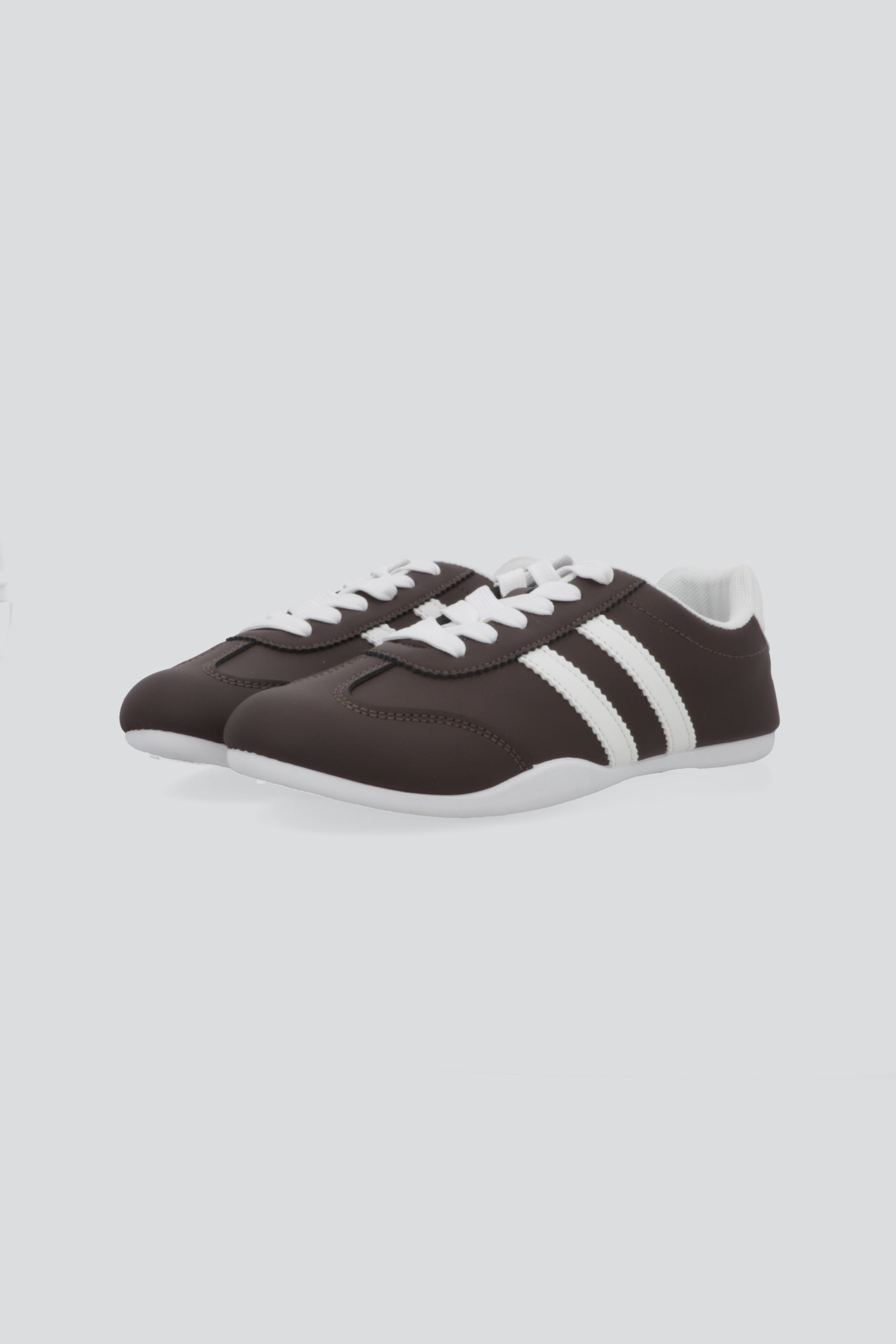 Tenis estilo retros dos lineas CAFE