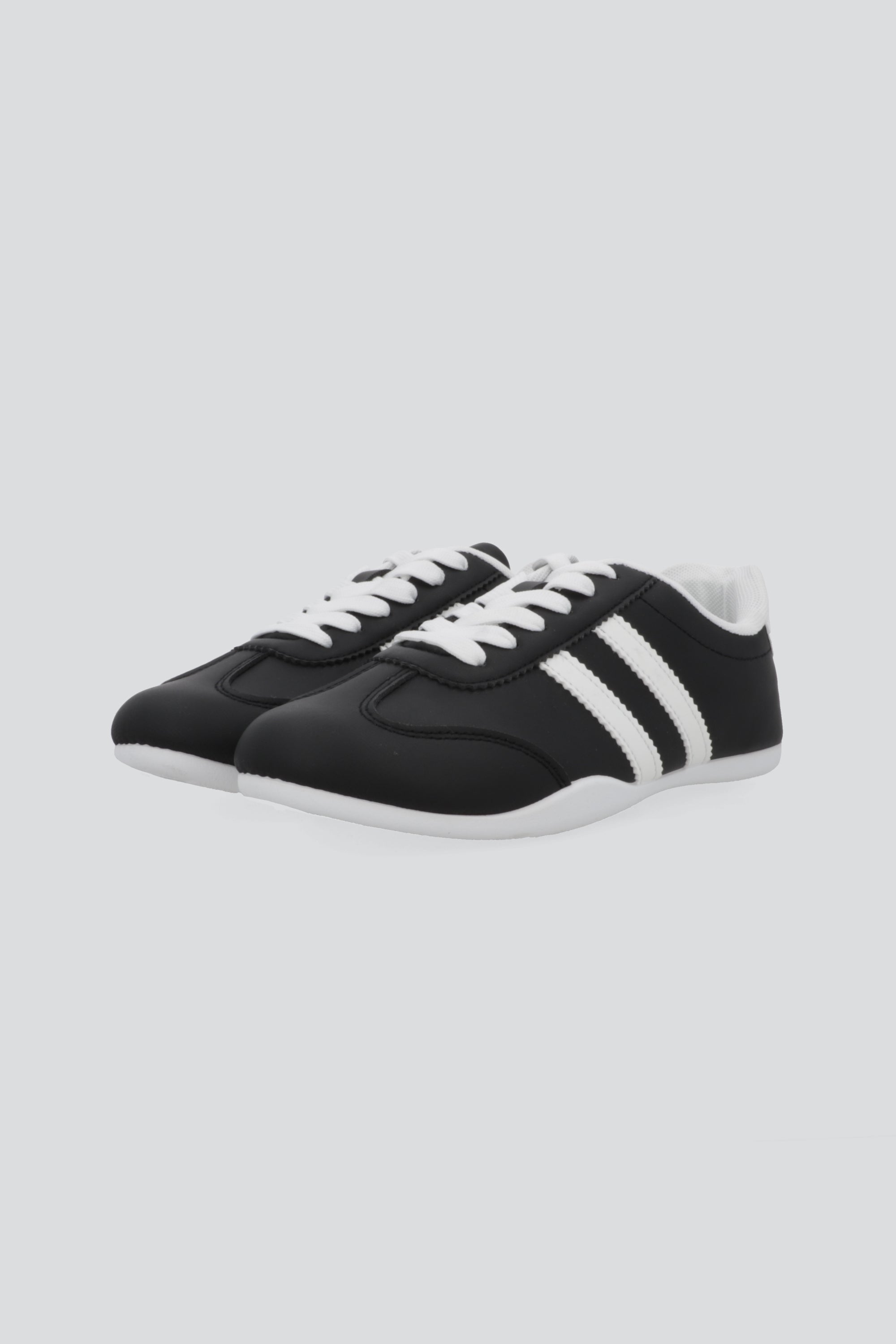 Tenis estilo retros dos lineas NEGRO