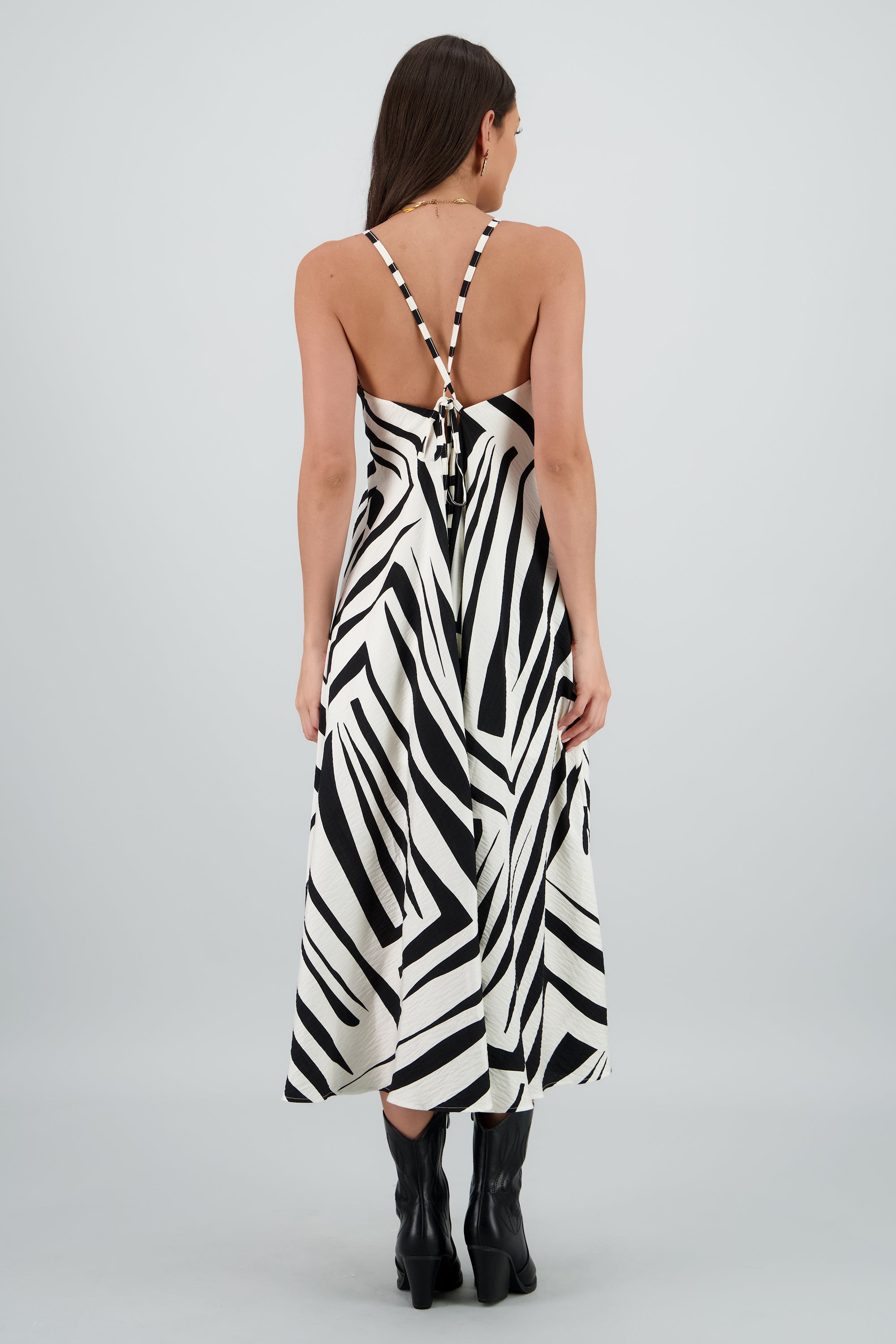 Vestido escote v estampado NEGRO COMBO