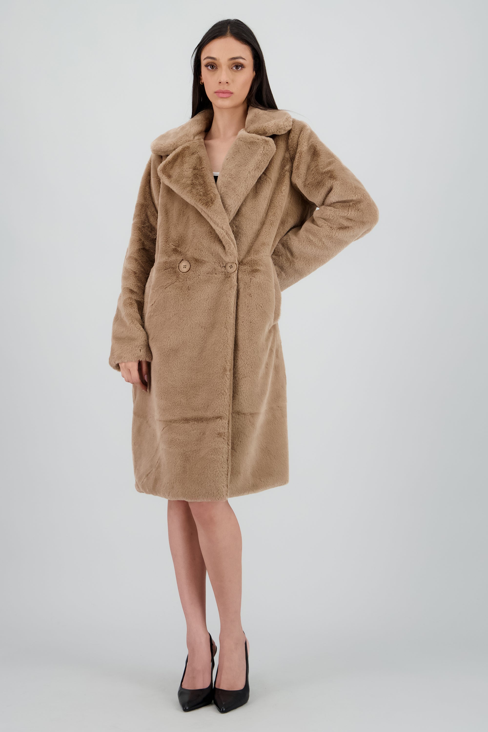 Abrigo largo de pelo sintetico BEIGE