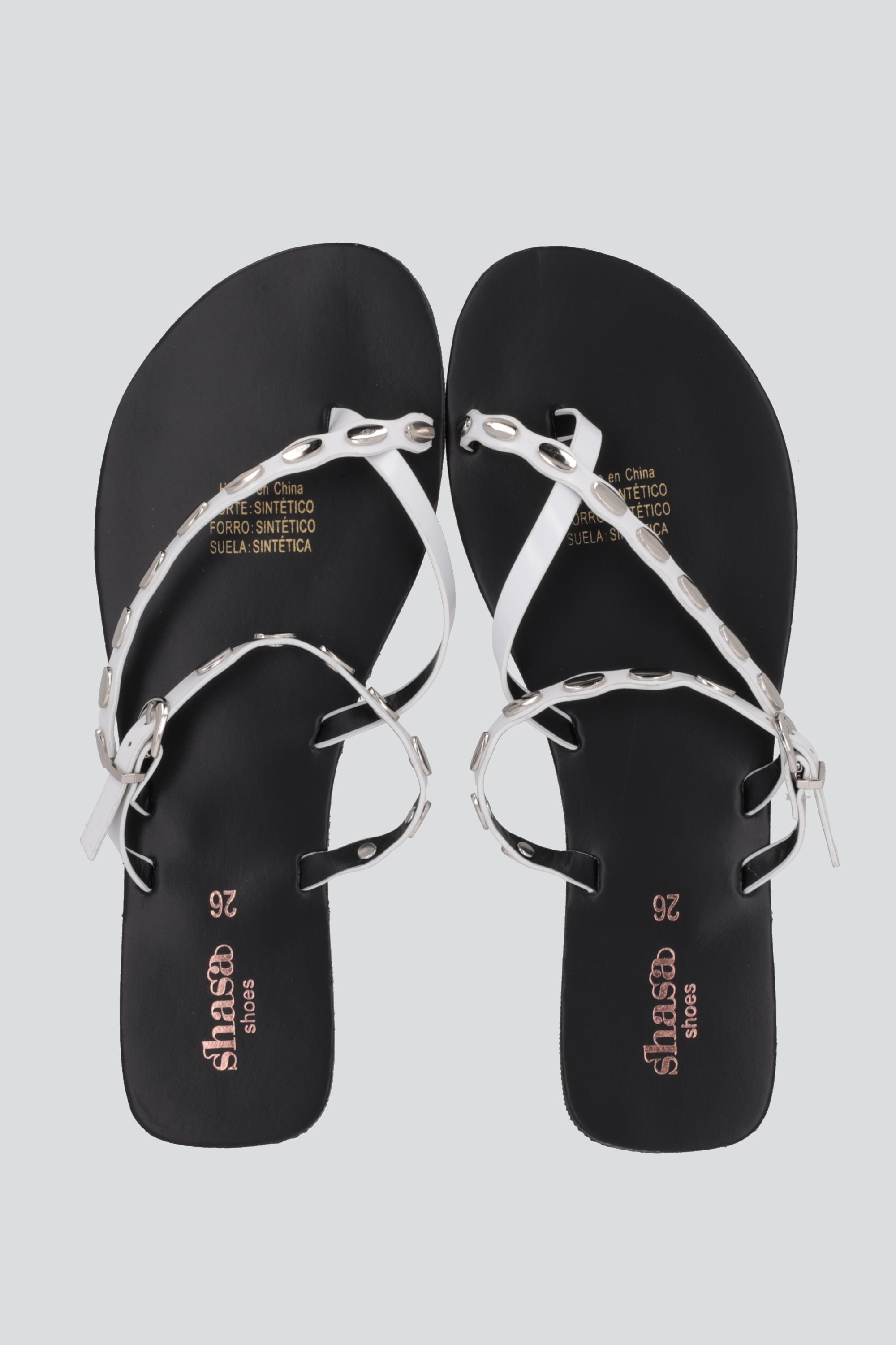 Sandalia conchitas diagonal HUESO