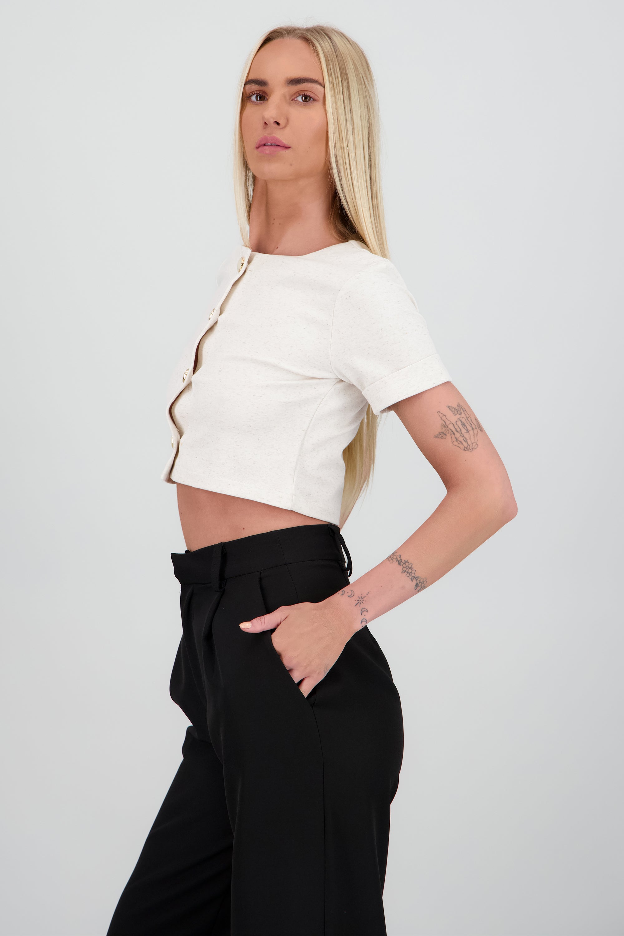 Top botones manga corta CREMA