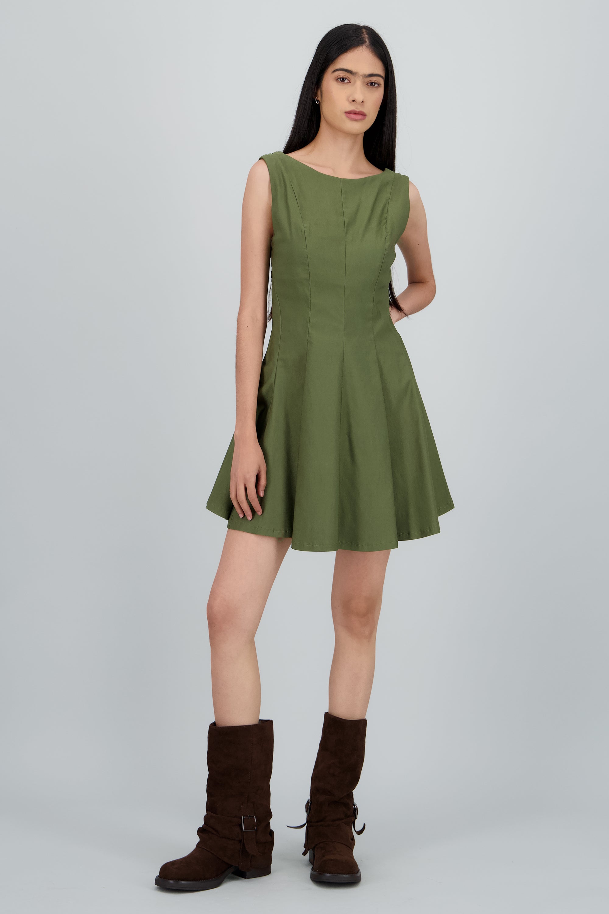 Vestido mini escote recto cortes OLIVO