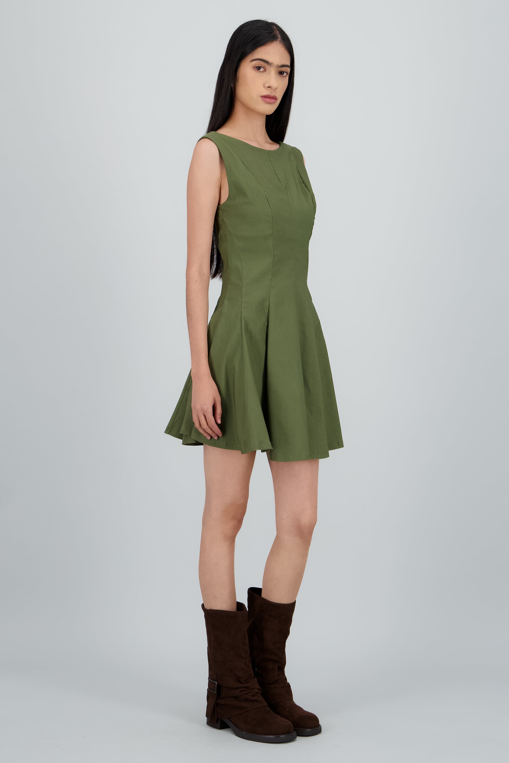 Vestido mini escote recto cortes OLIVO